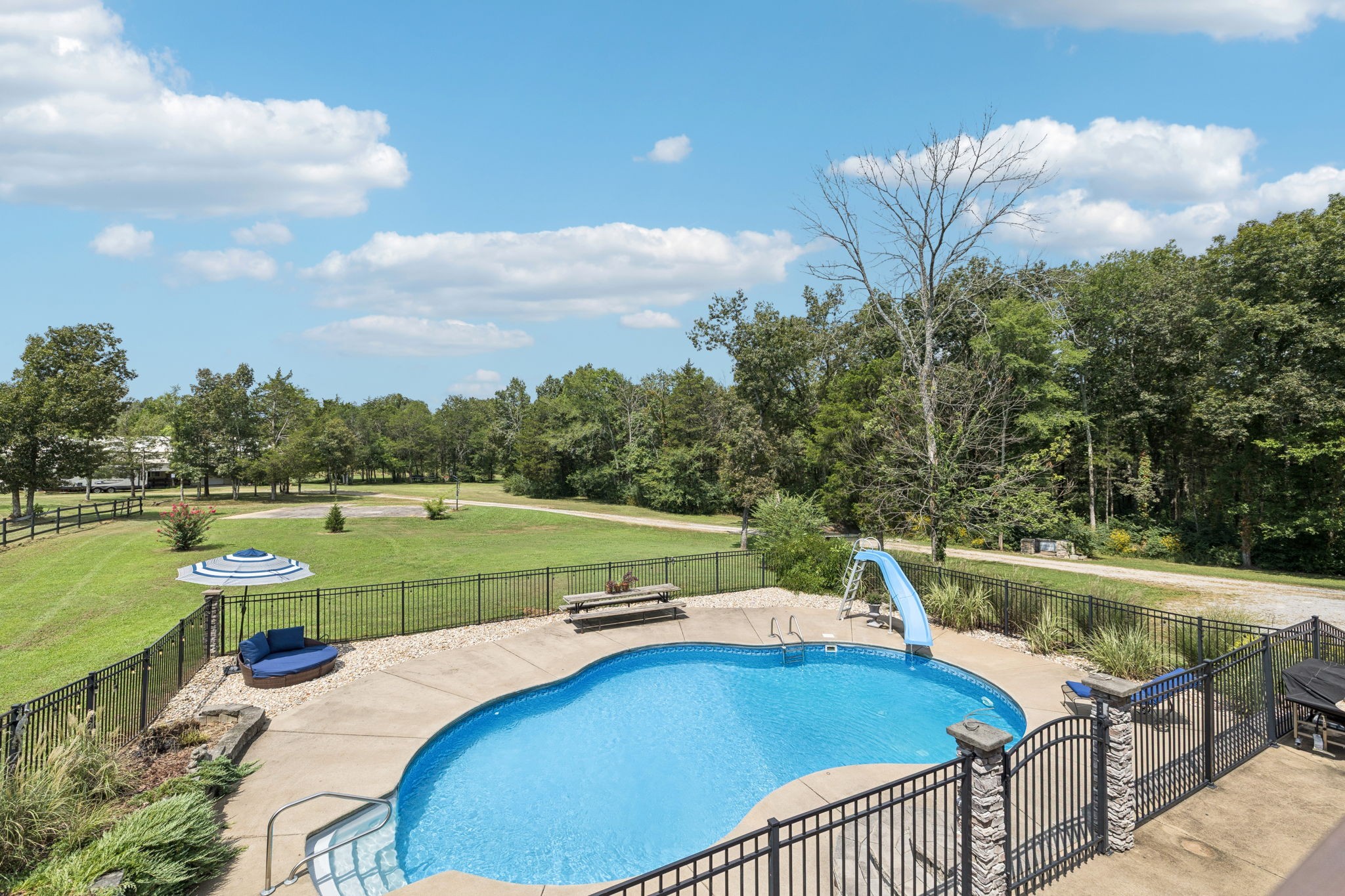 2478 Lewisburg Pike