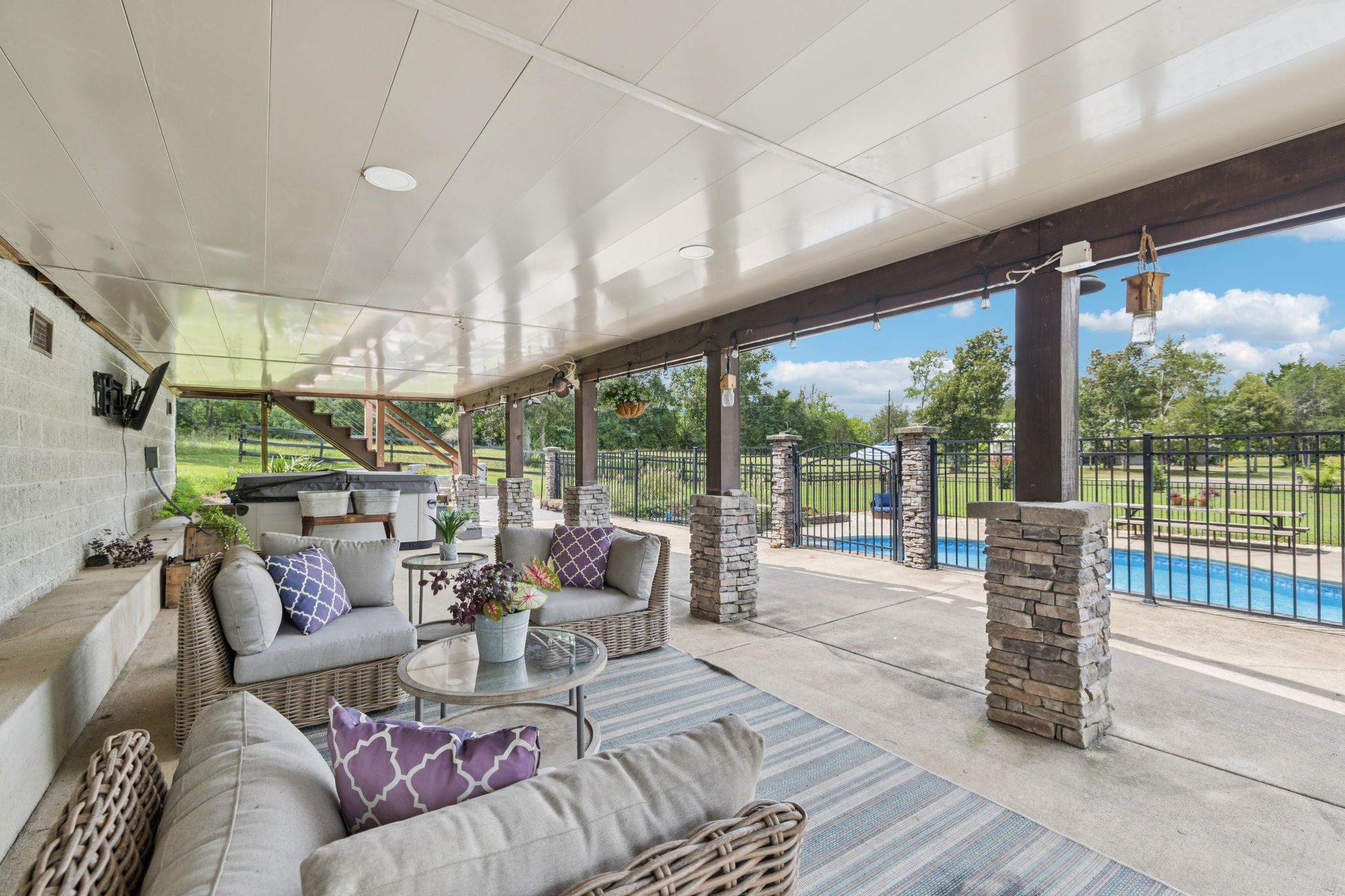 2478 Lewisburg Pike