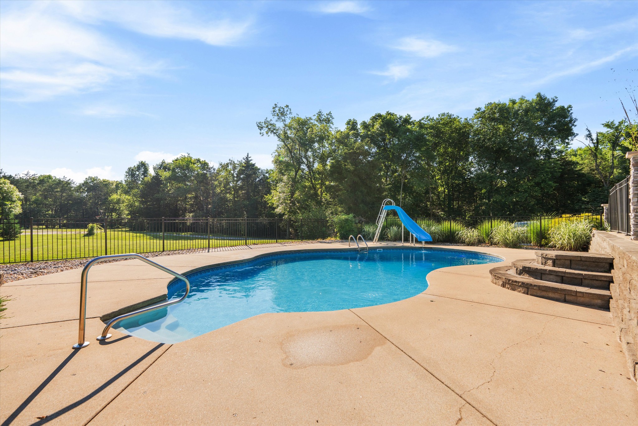 2478 Lewisburg Pike