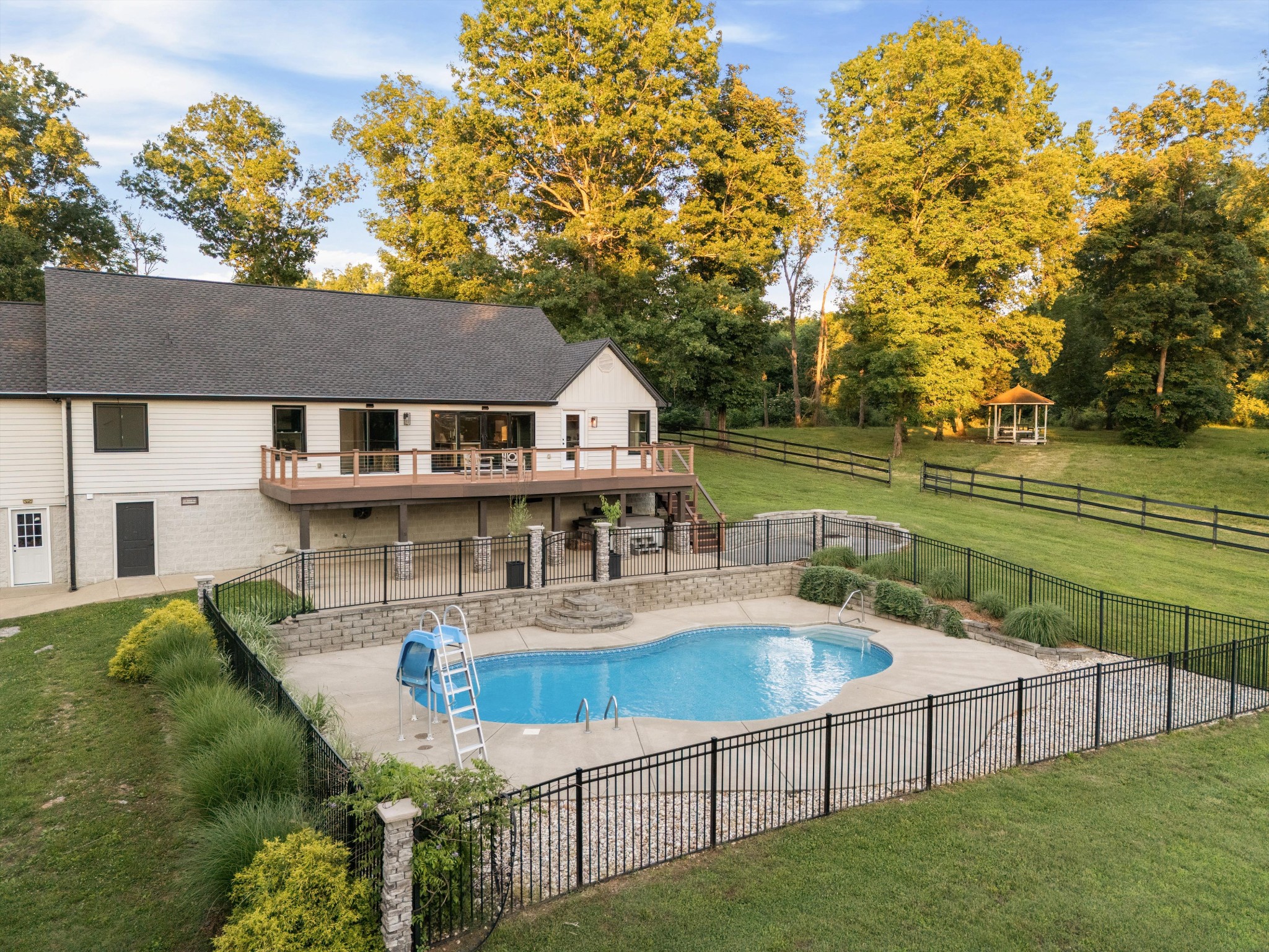 2478 Lewisburg Pike