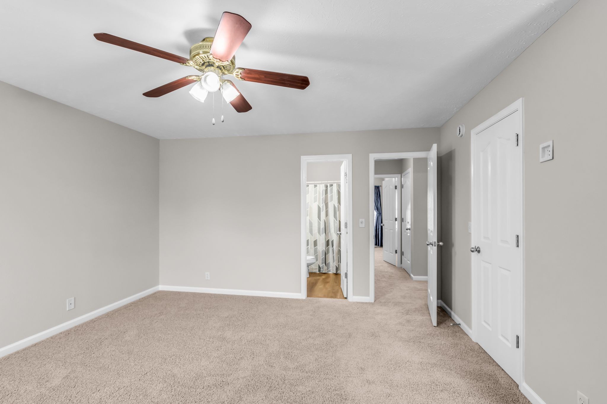 235 Arapaho Dr