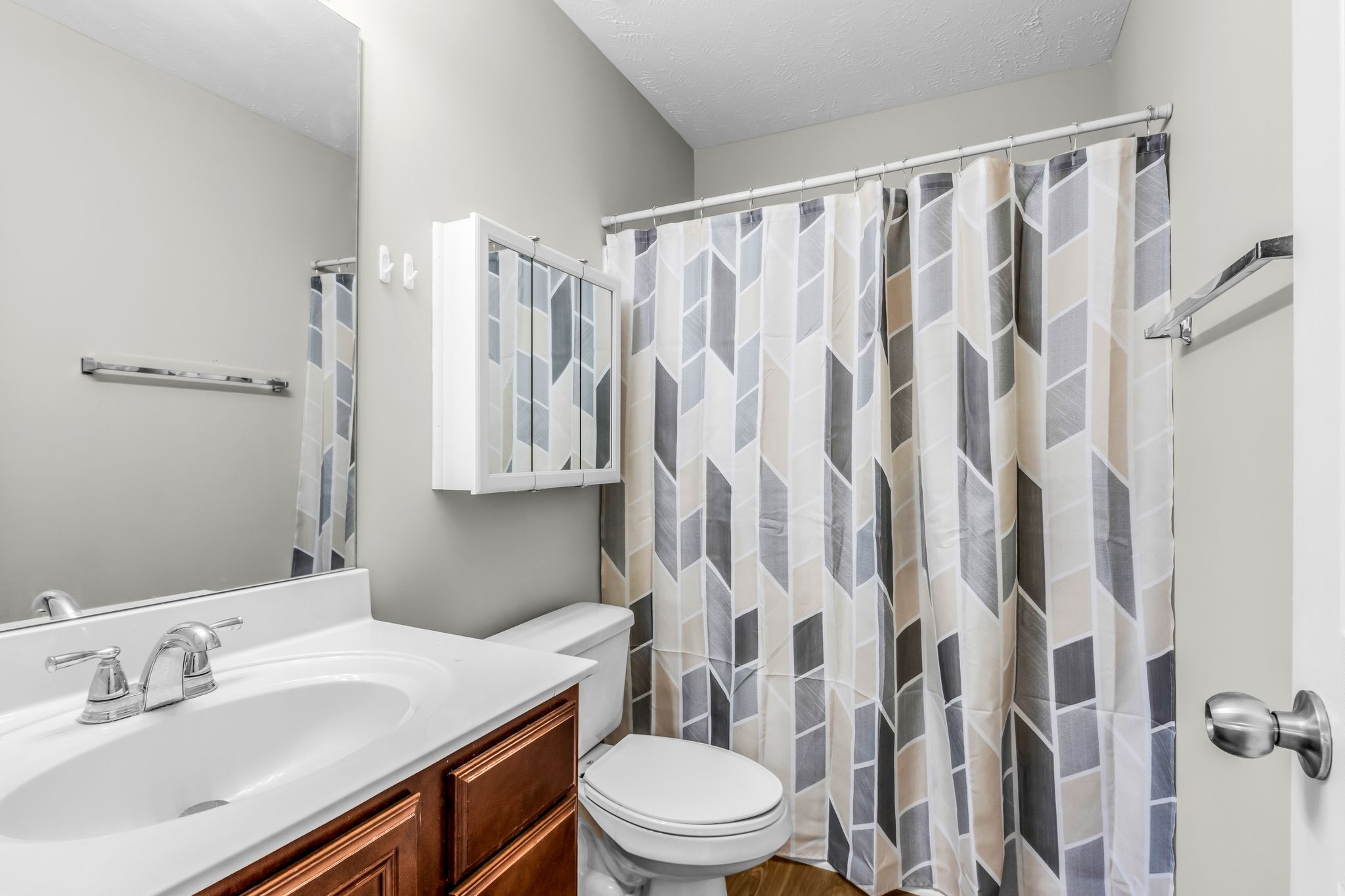 235 Arapaho Dr