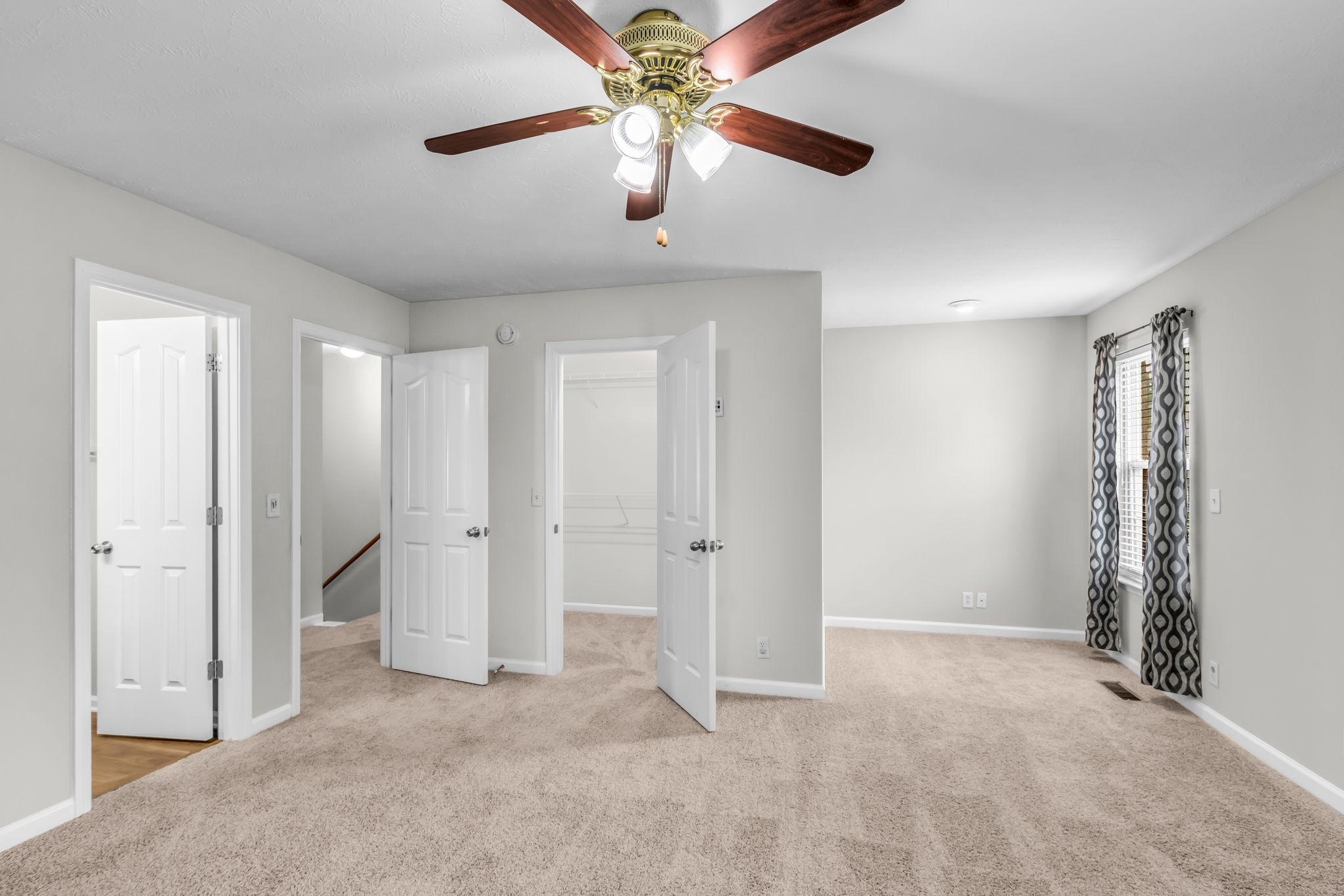 235 Arapaho Dr