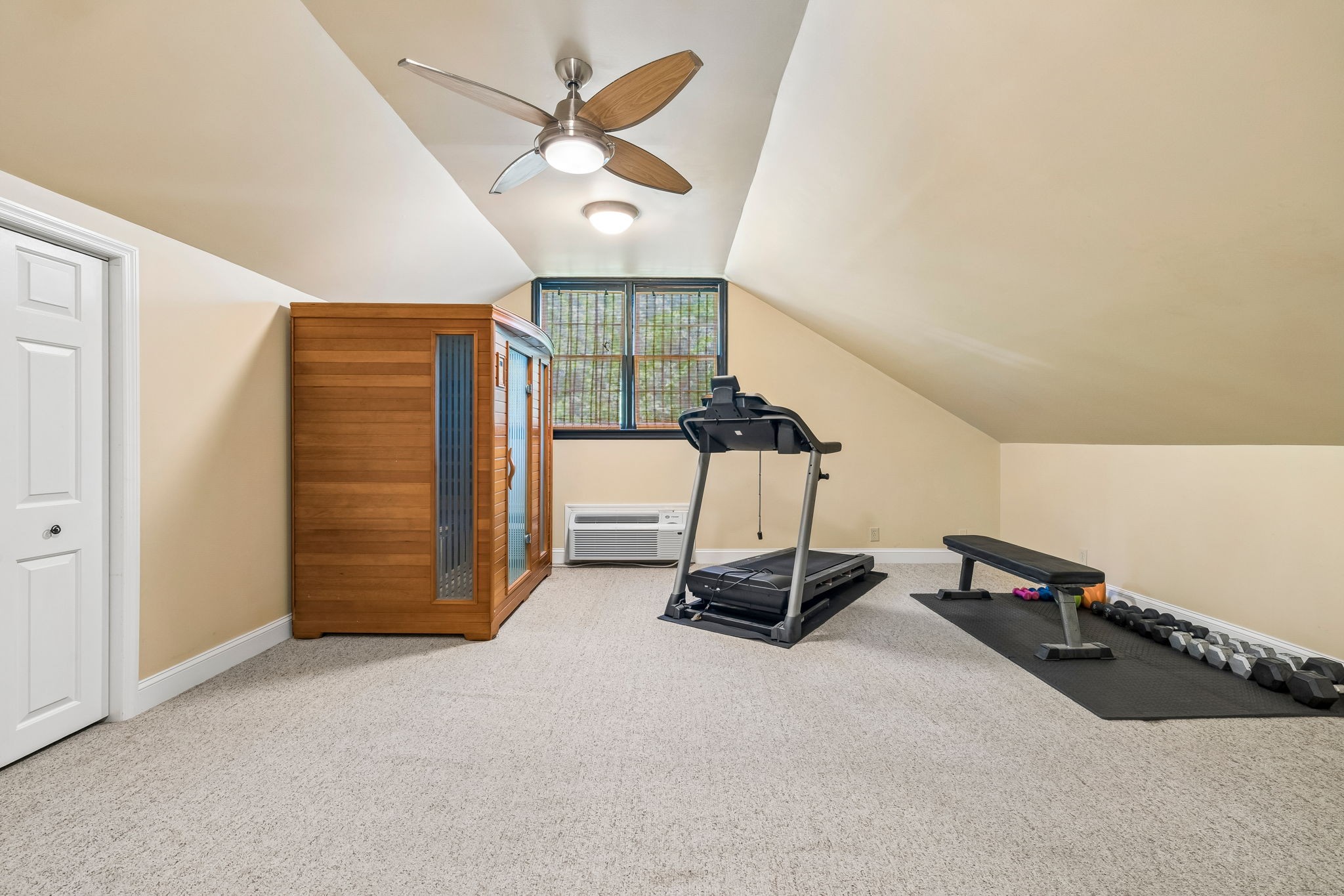 1520 Kinnard Dr