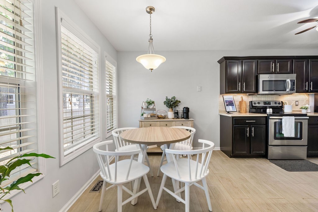 340 Chalet Cir