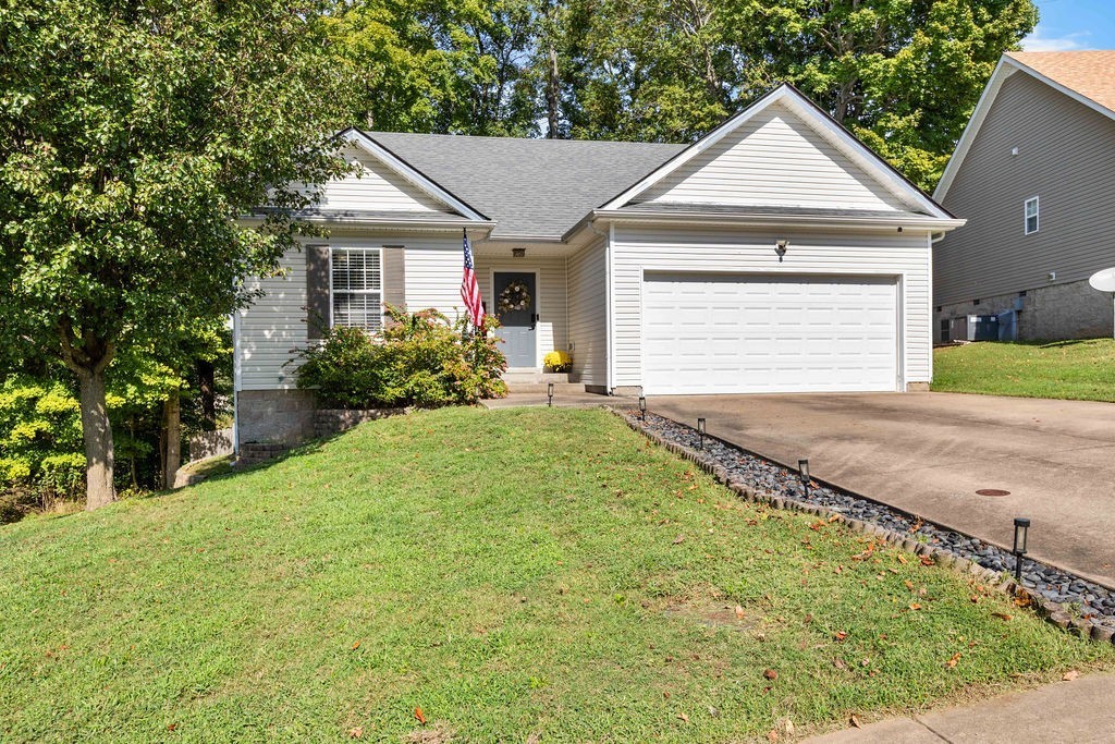 340 Chalet Cir