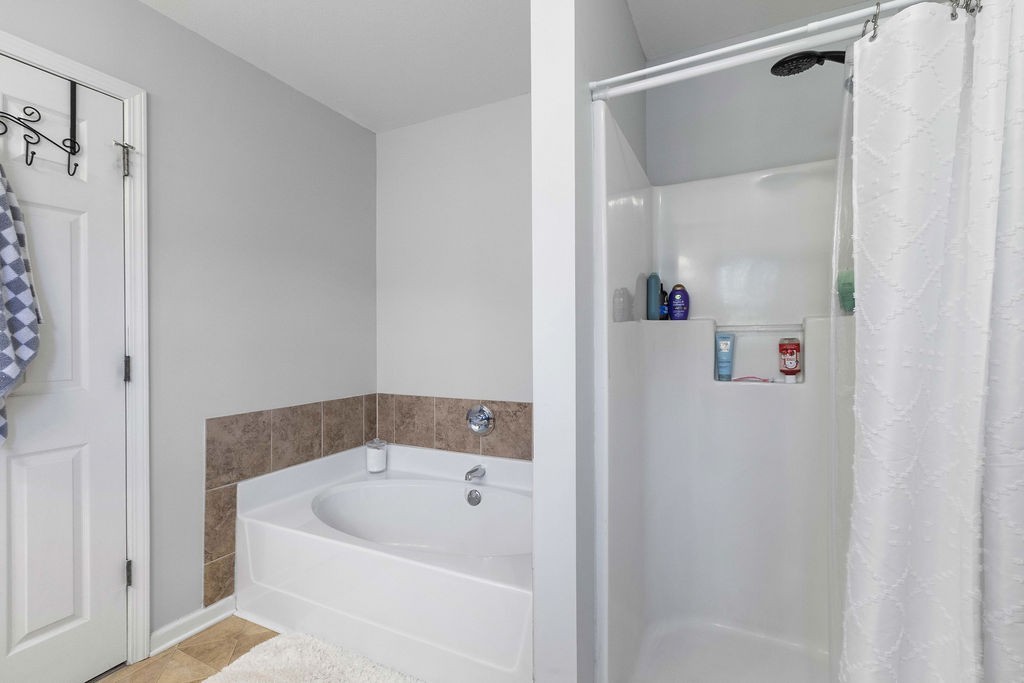 340 Chalet Cir