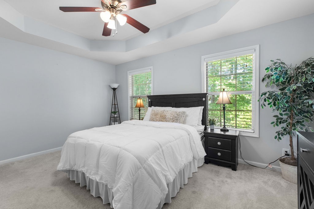 340 Chalet Cir