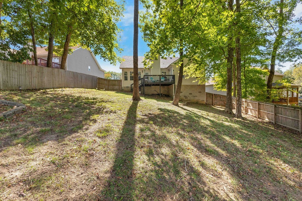 340 Chalet Cir