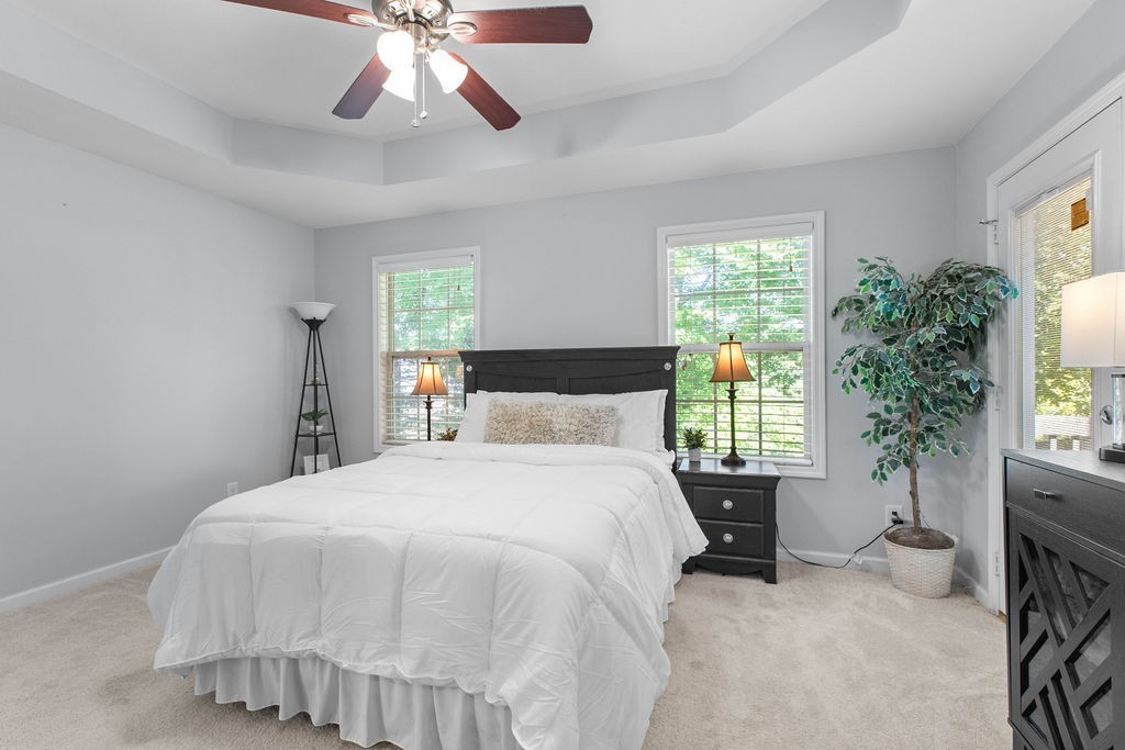 340 Chalet Cir