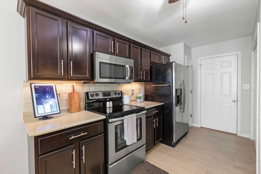340 Chalet Cir