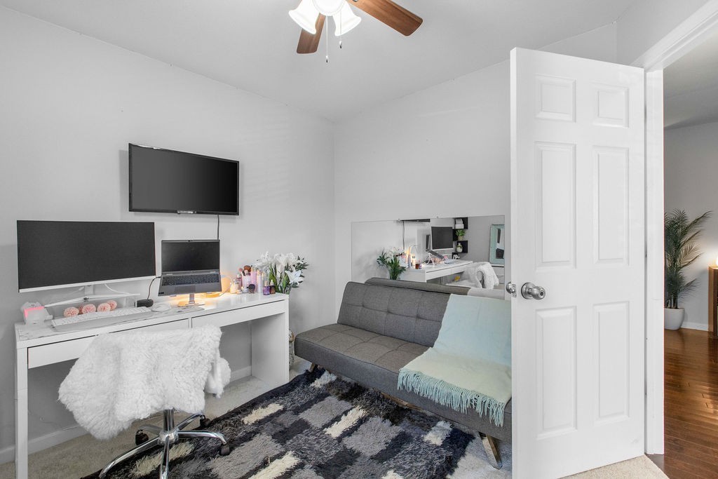 340 Chalet Cir
