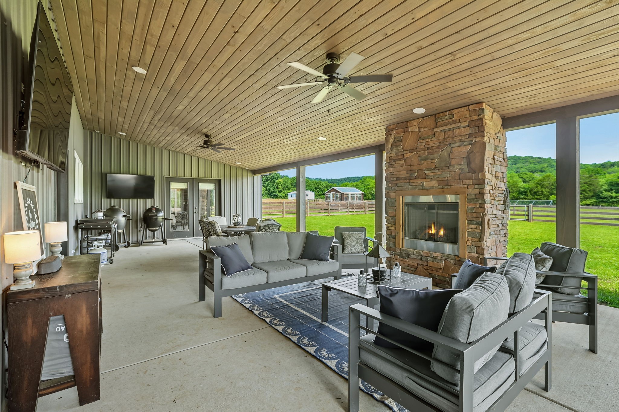 1040 Tate Rd