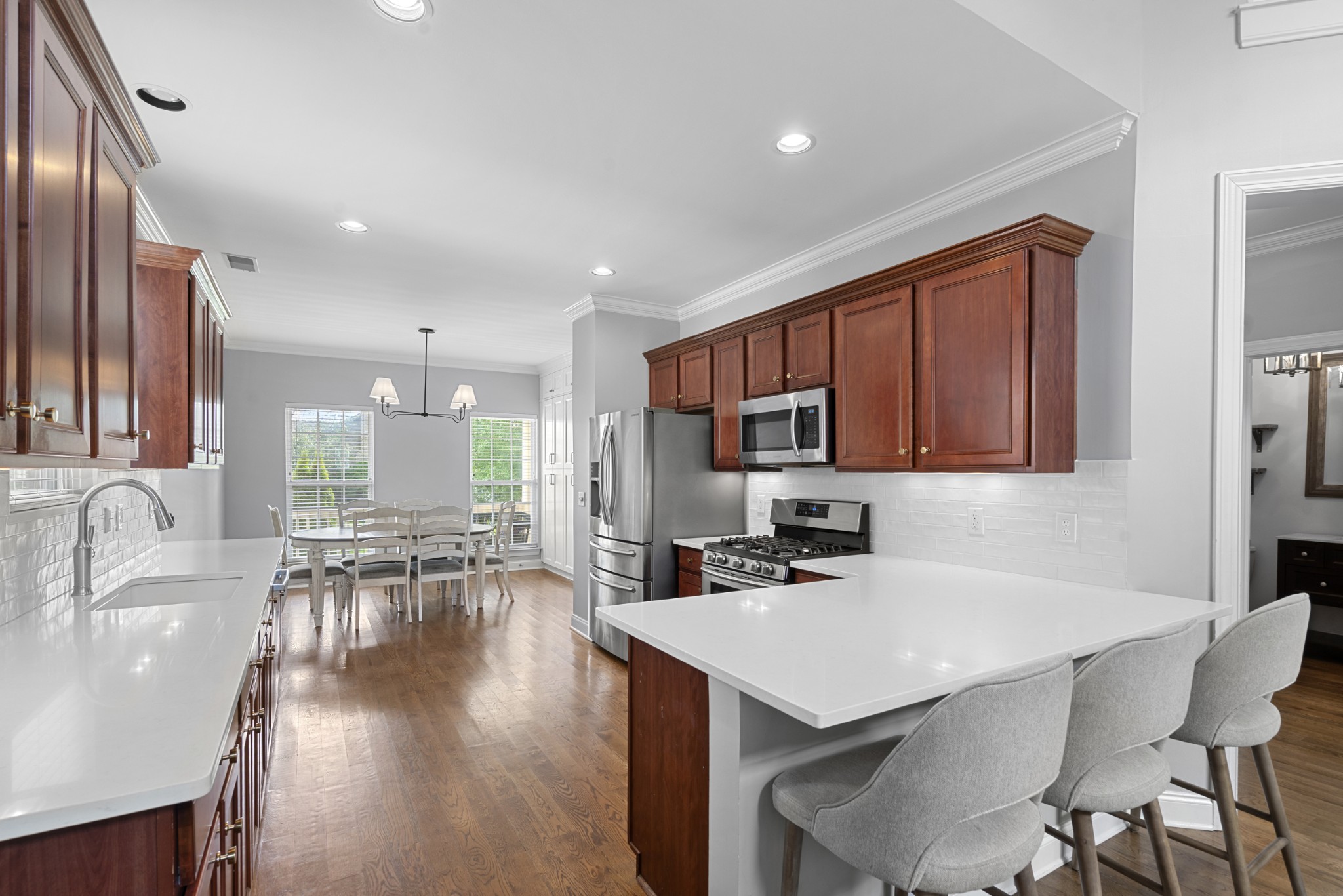 327 Wandering Cir