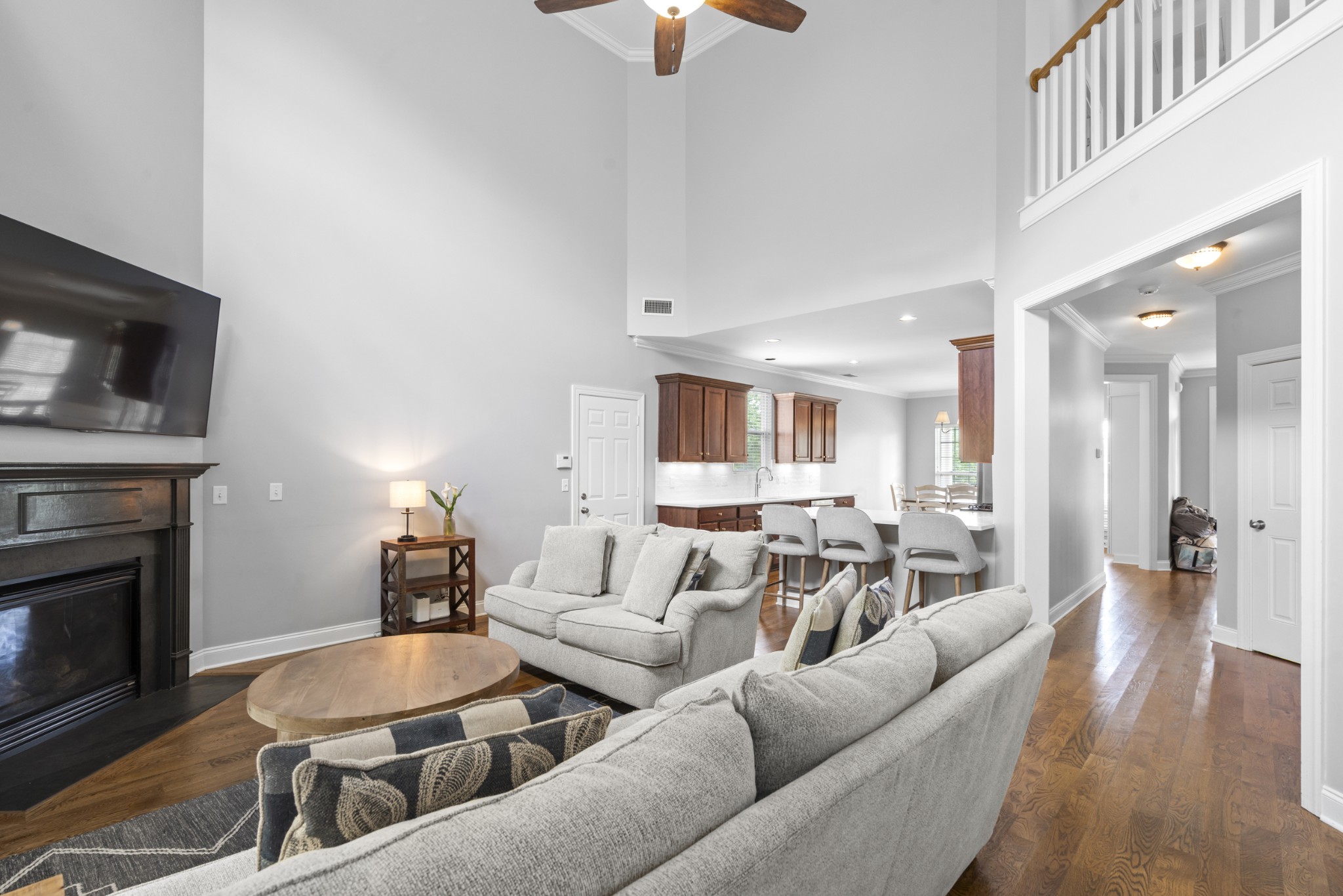 327 Wandering Cir