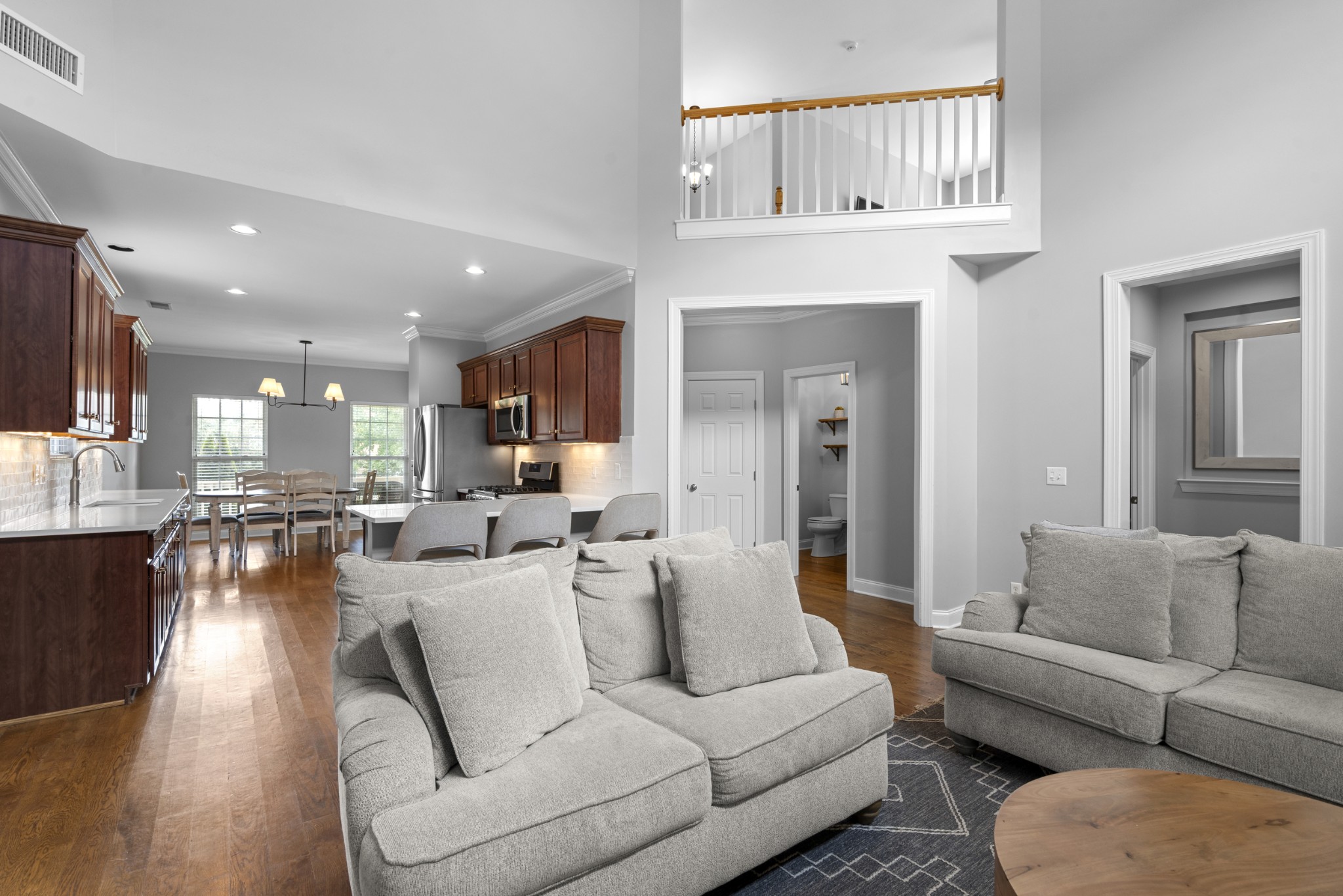 327 Wandering Cir