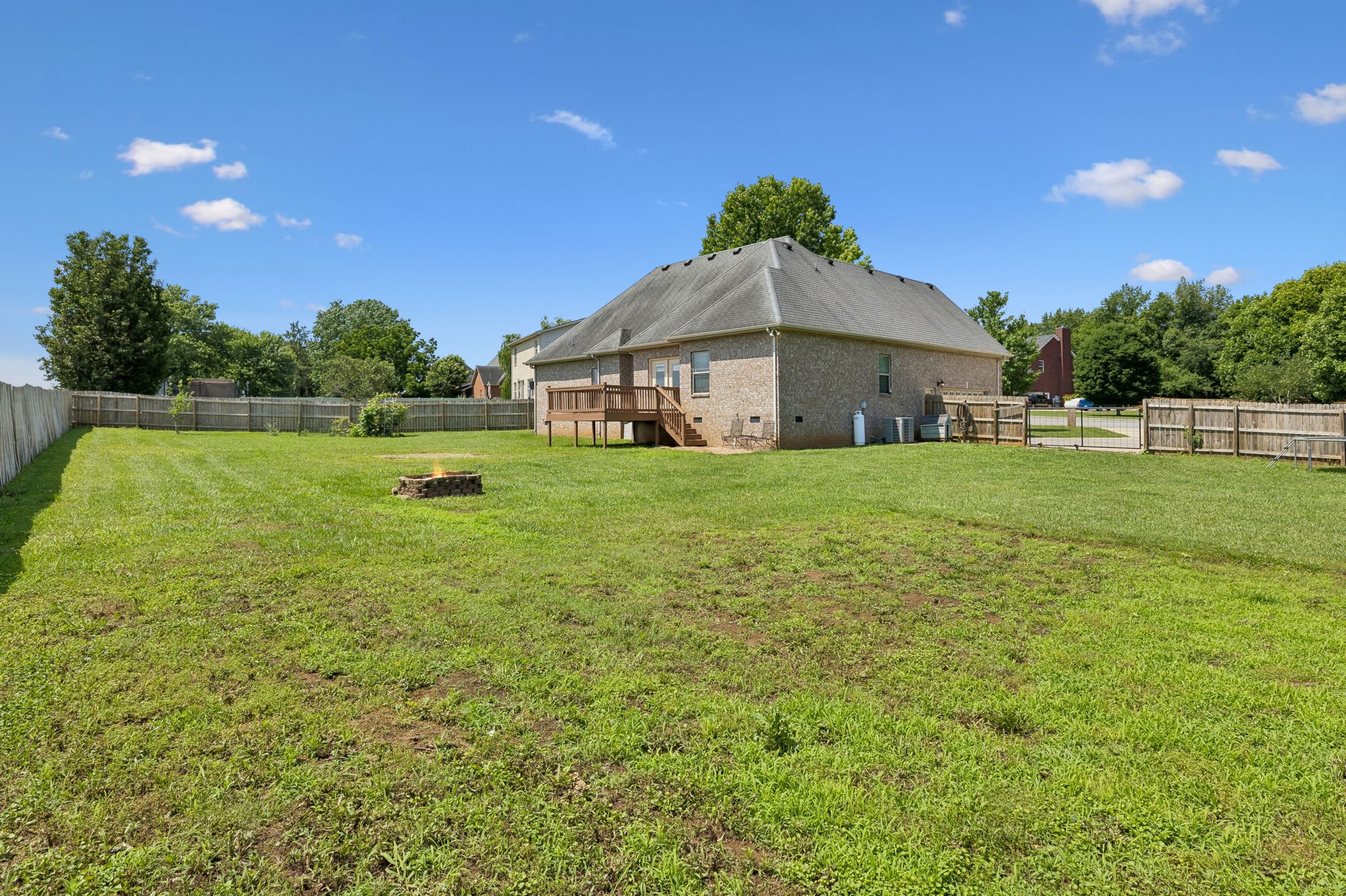120 Oak Knoll Court