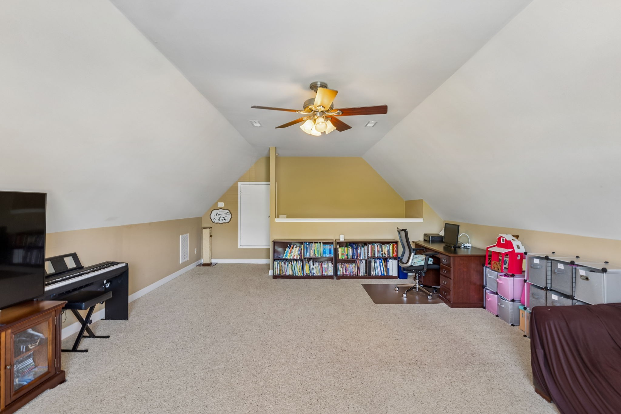 120 Oak Knoll Court