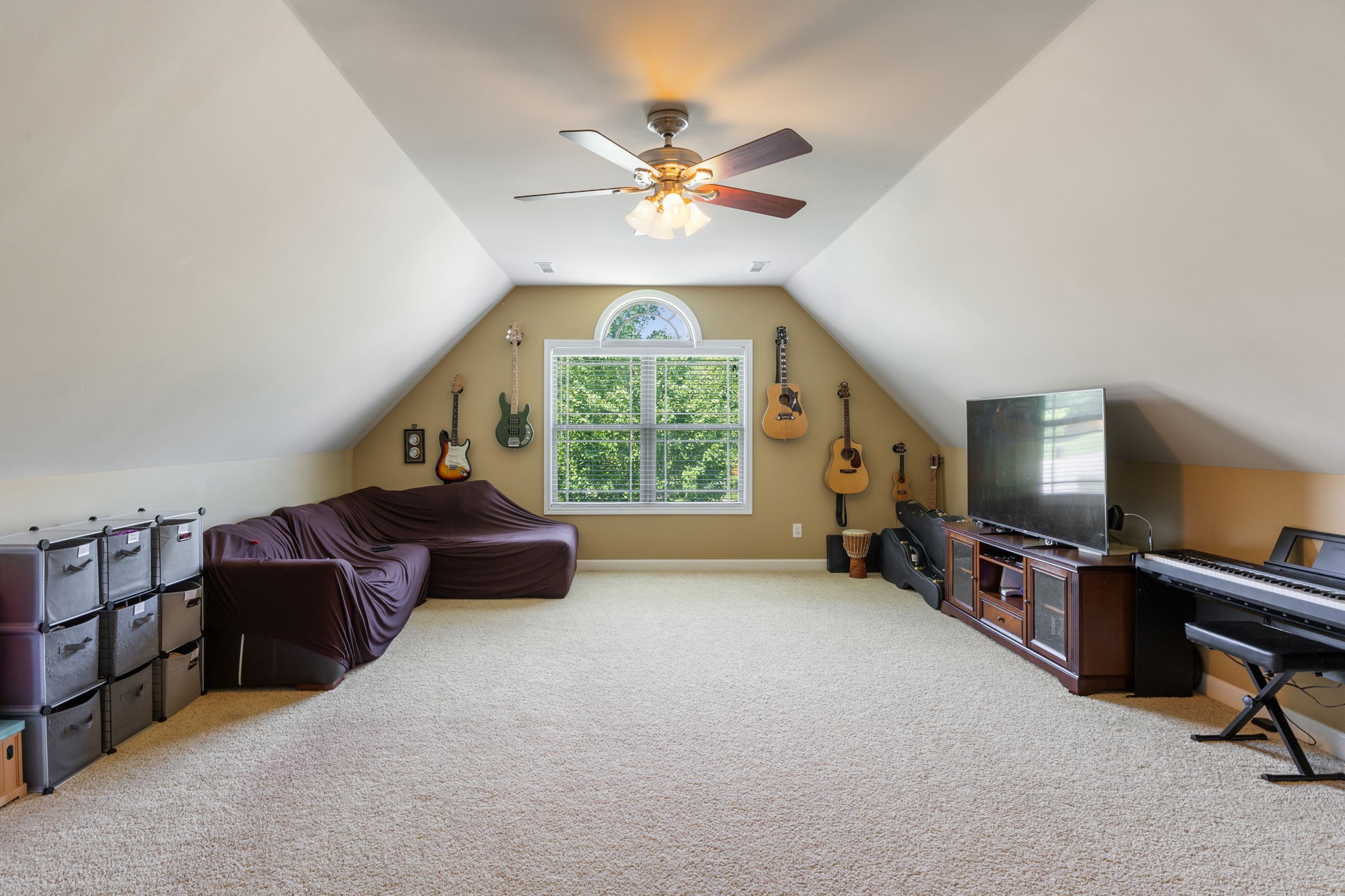 120 Oak Knoll Court