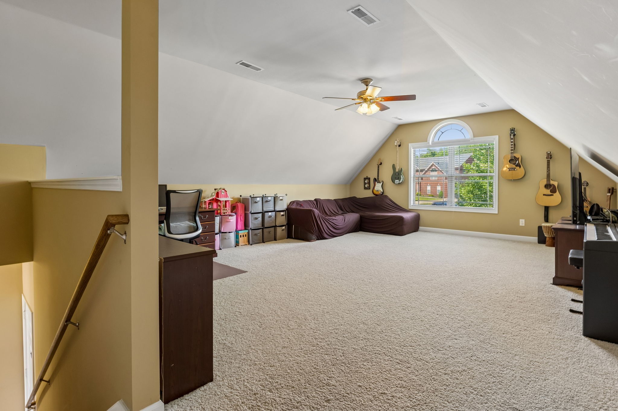 120 Oak Knoll Court