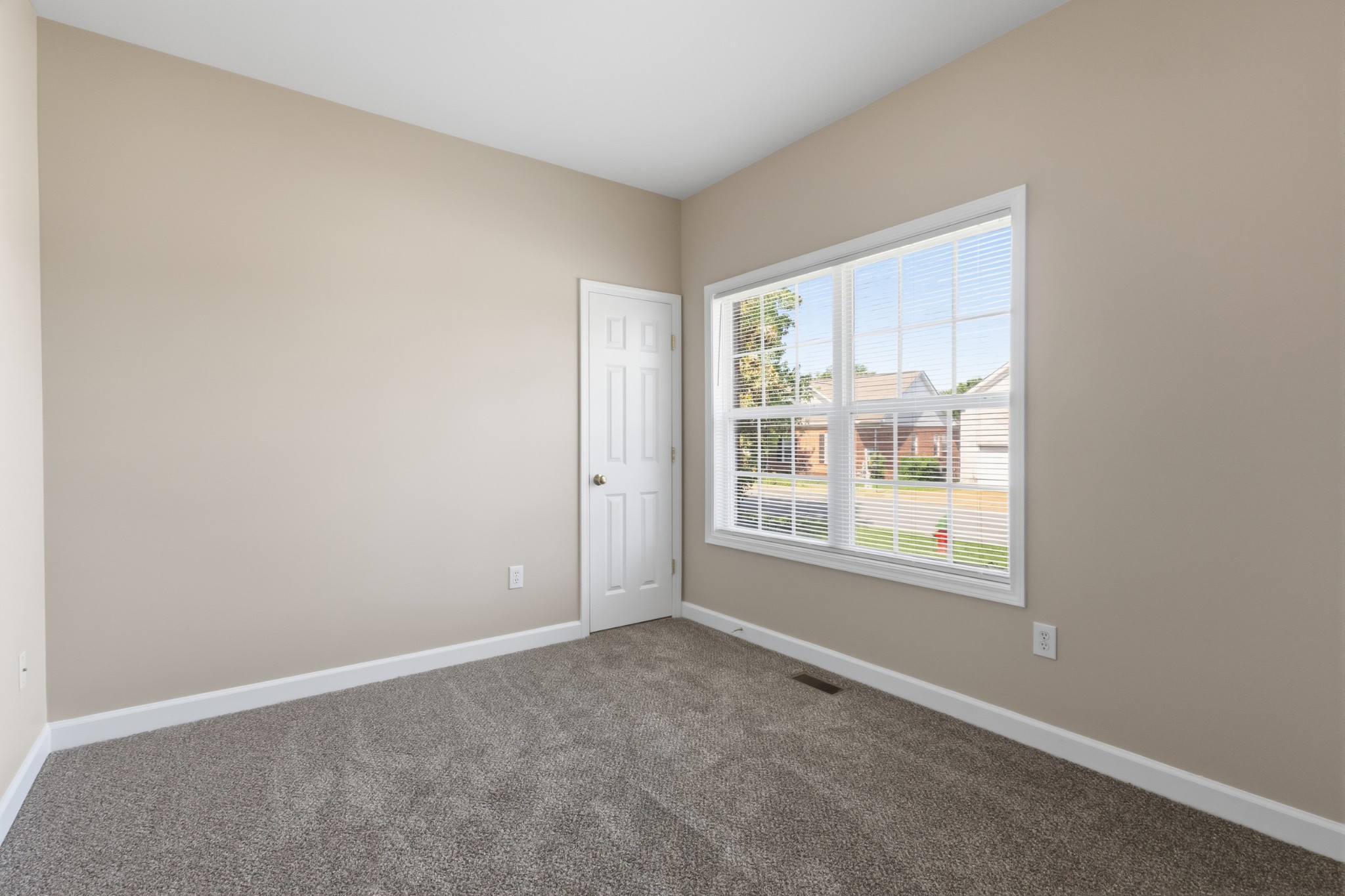 2320 Golden Oak Ct