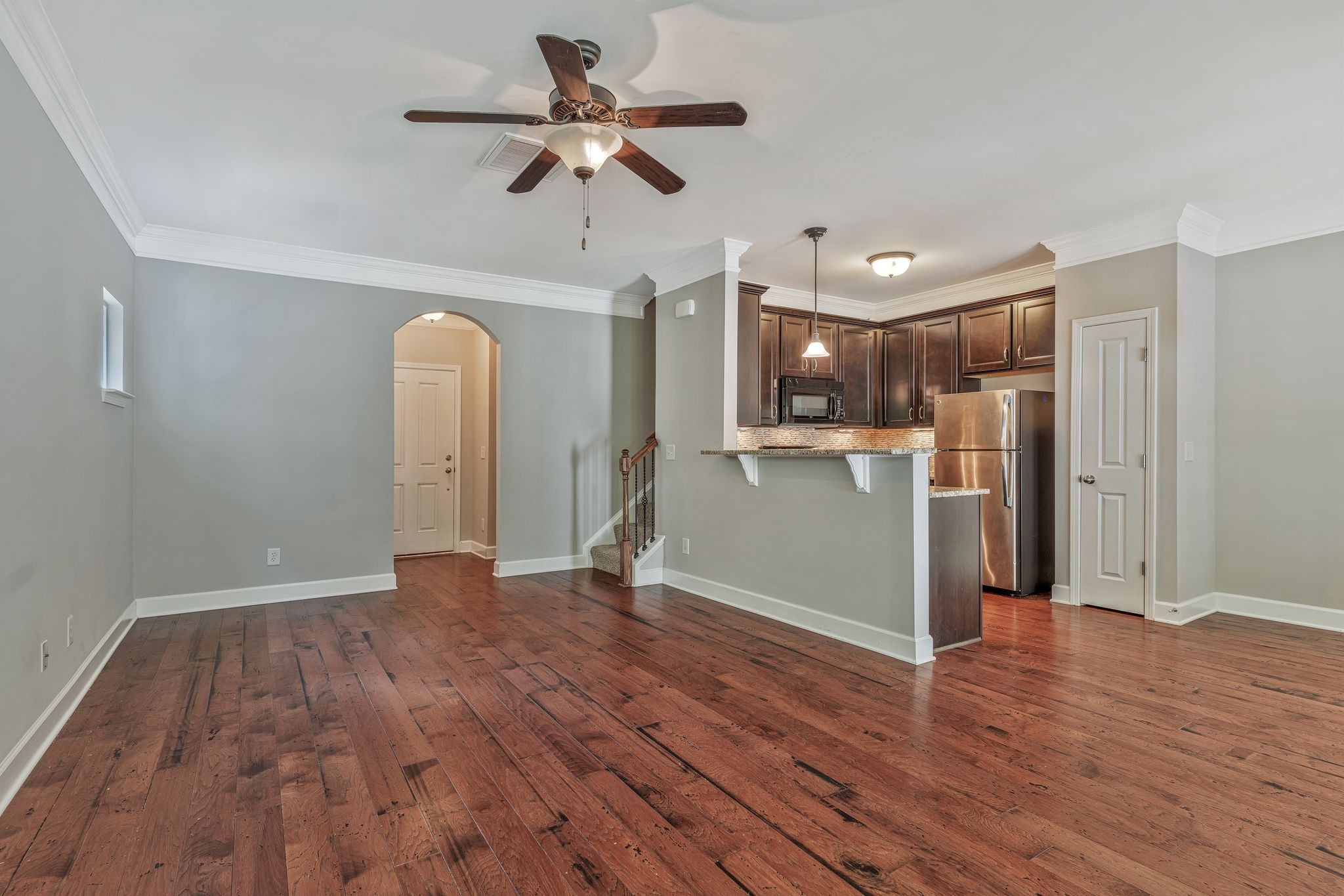 3724 Shane Point Pl