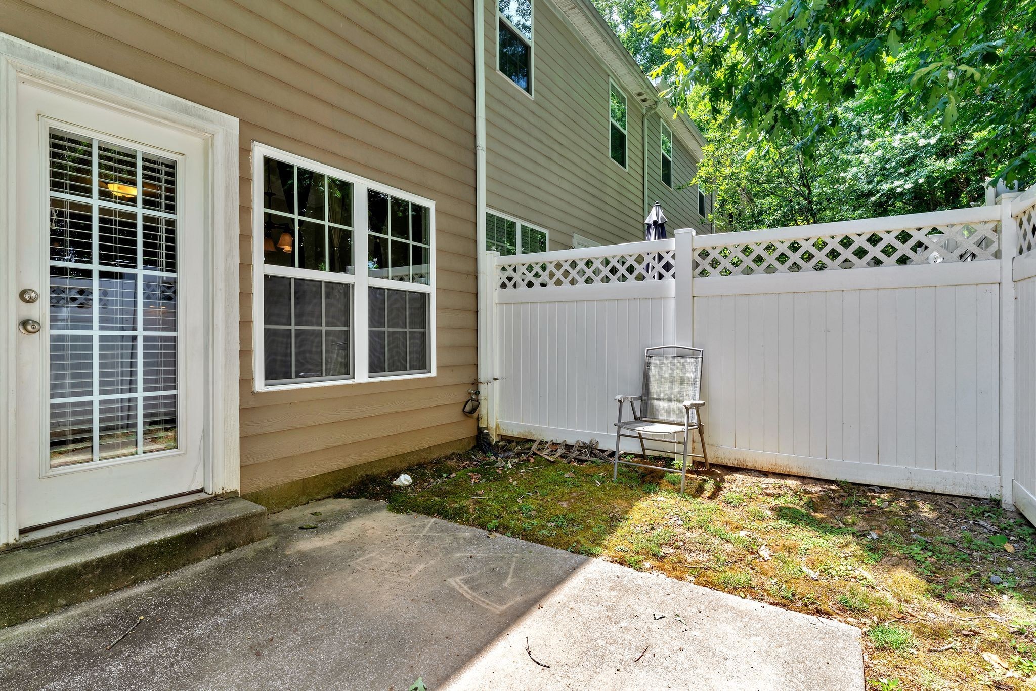 3724 Shane Point Pl