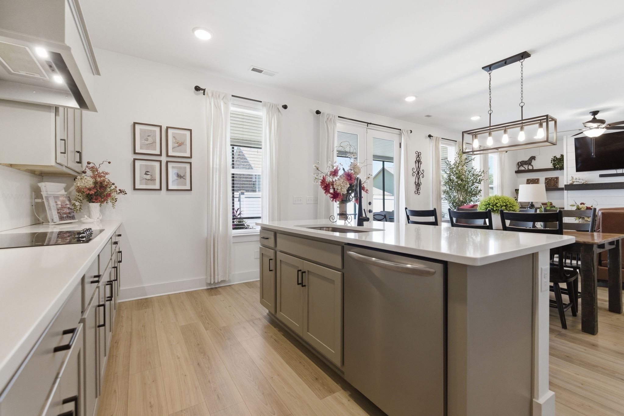 2332 Sachi Ct