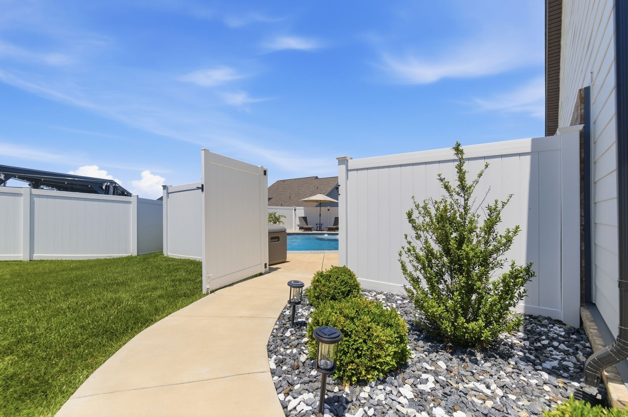 2332 Sachi Ct