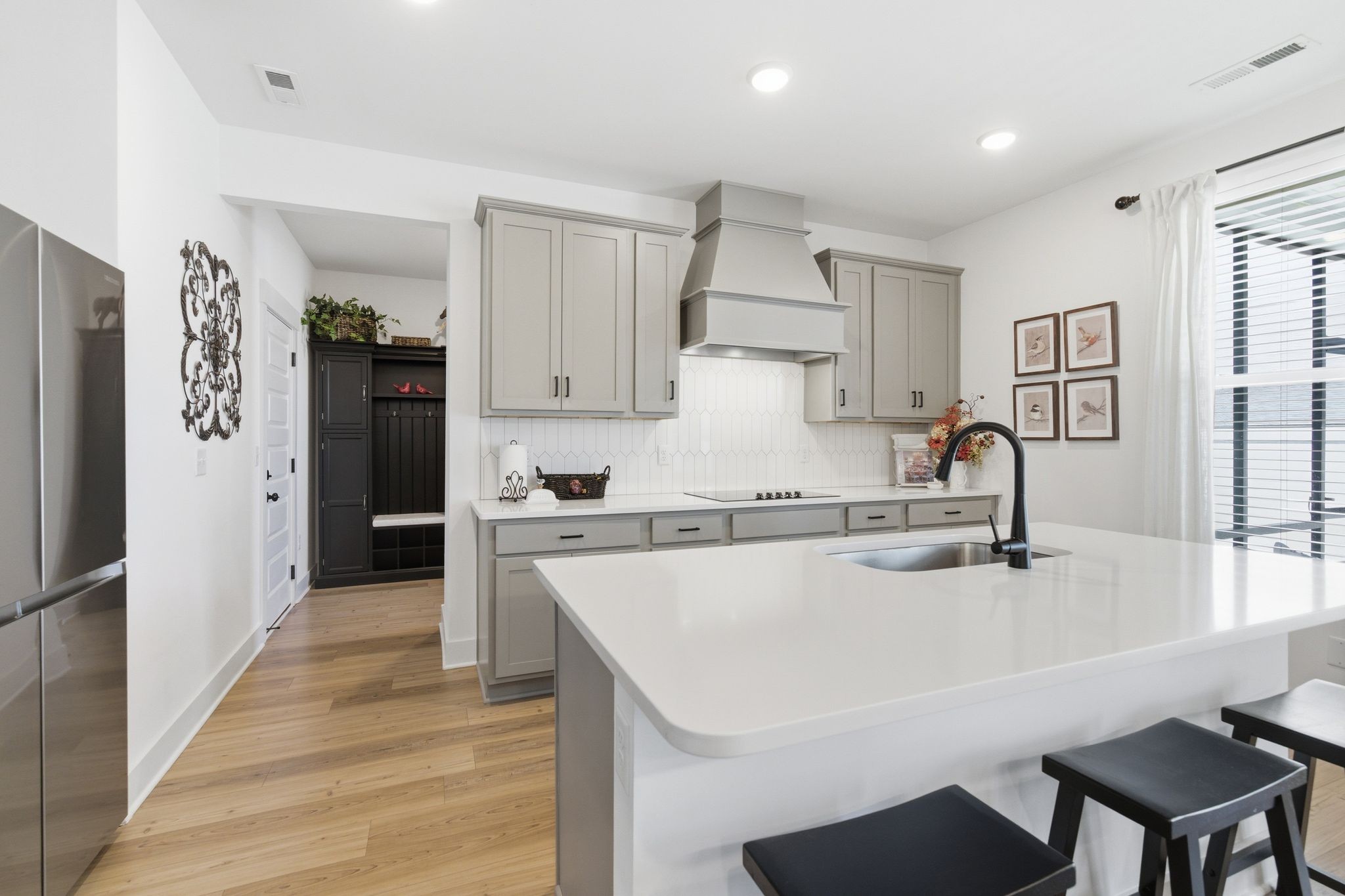 2332 Sachi Ct