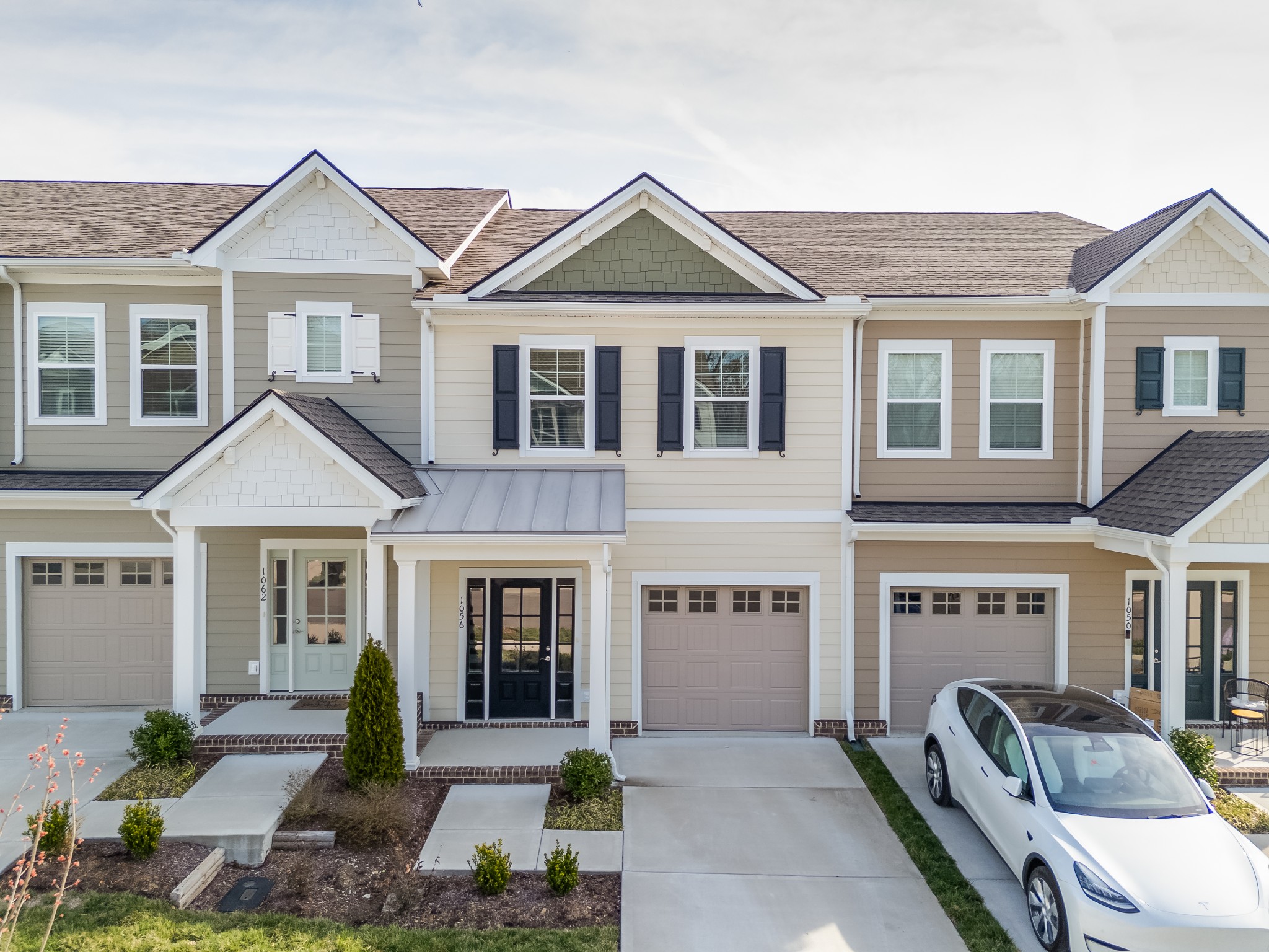 1056 Sweetleaf Dr
