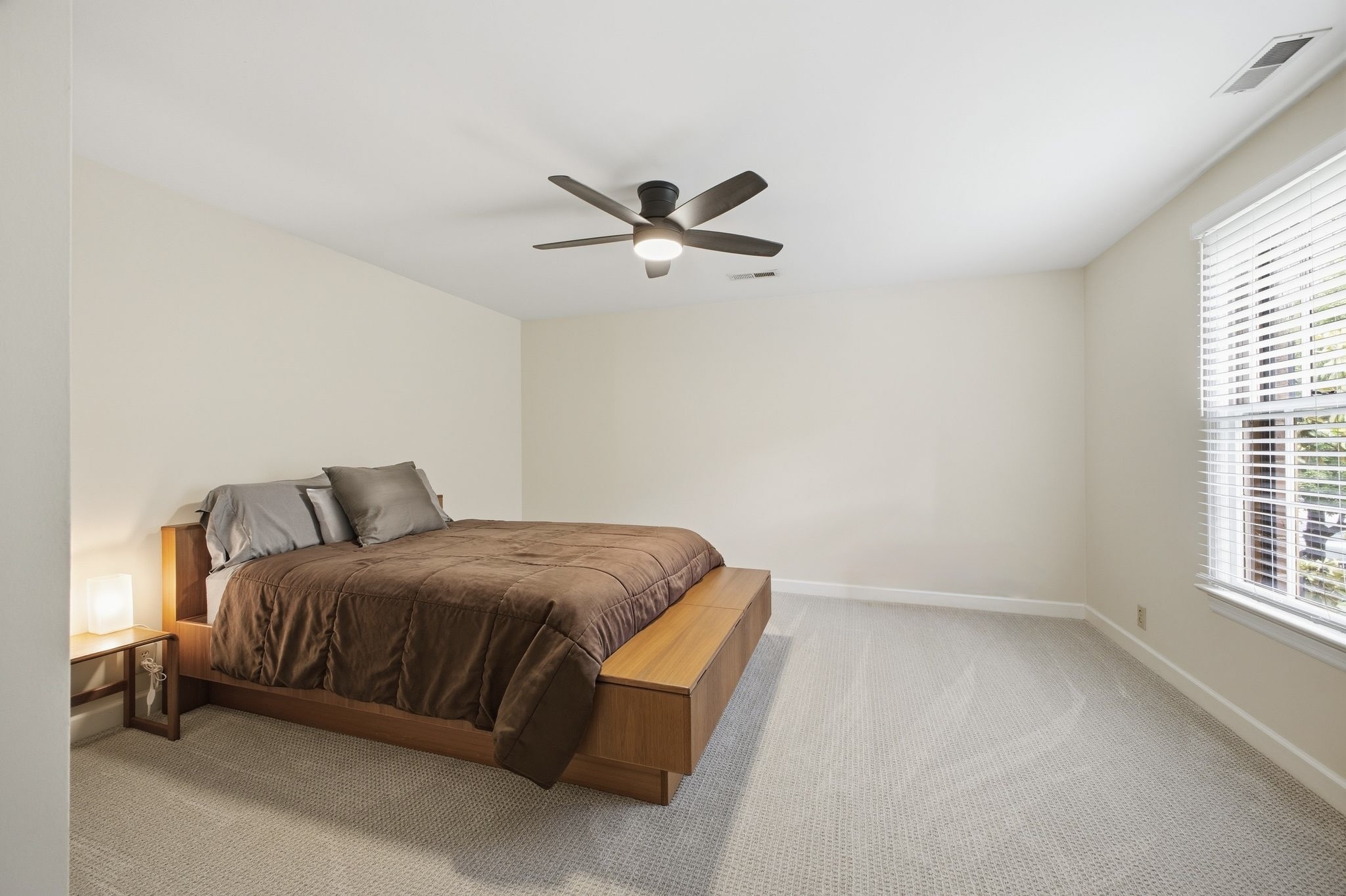 1464 Tyne Blvd
