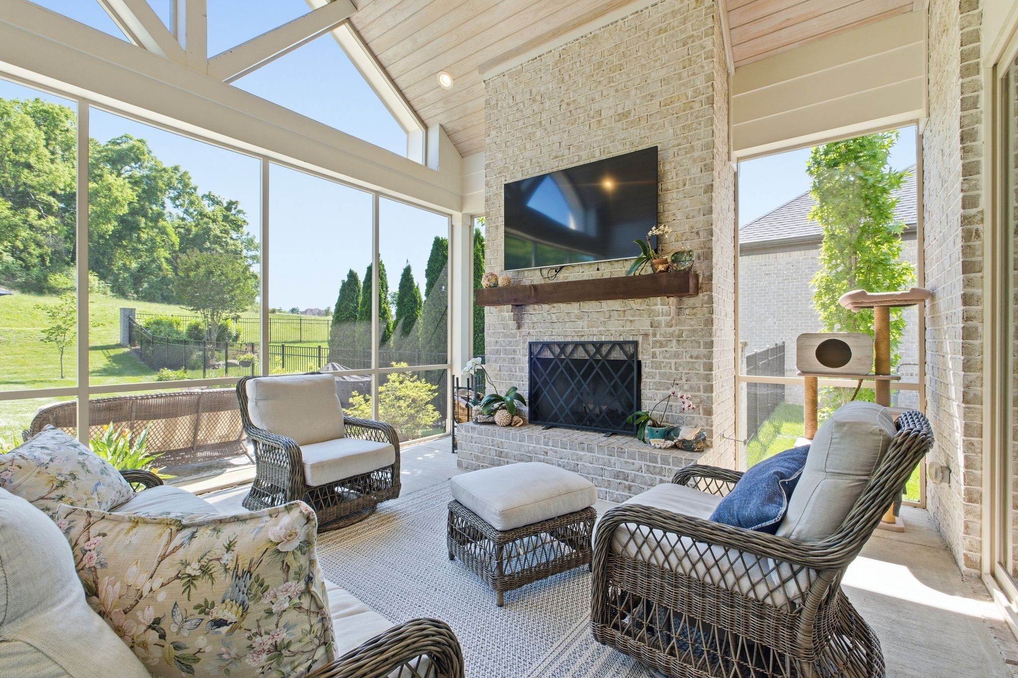 3624 Ronstadt Rd