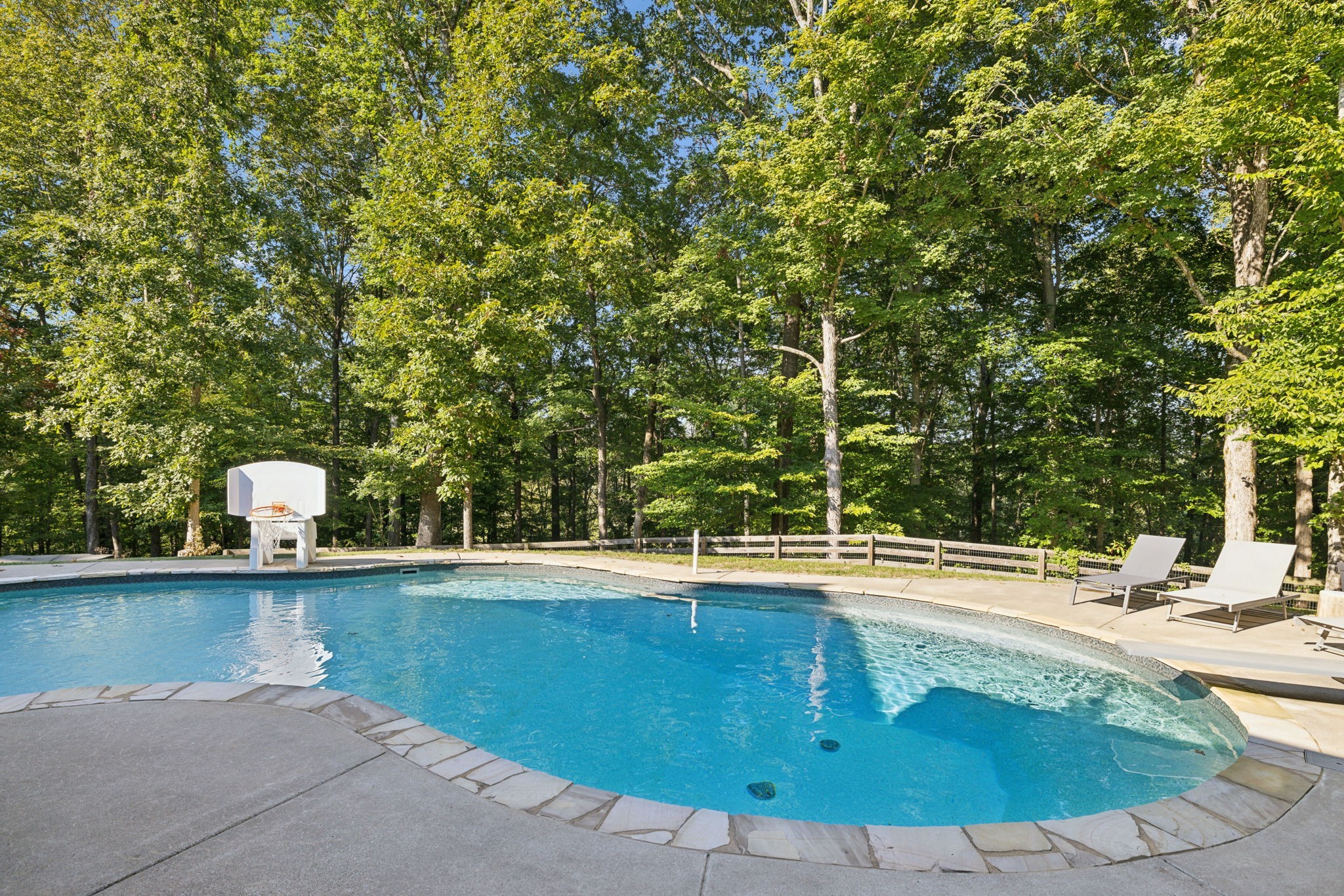 5600 Parker Branch Trl
