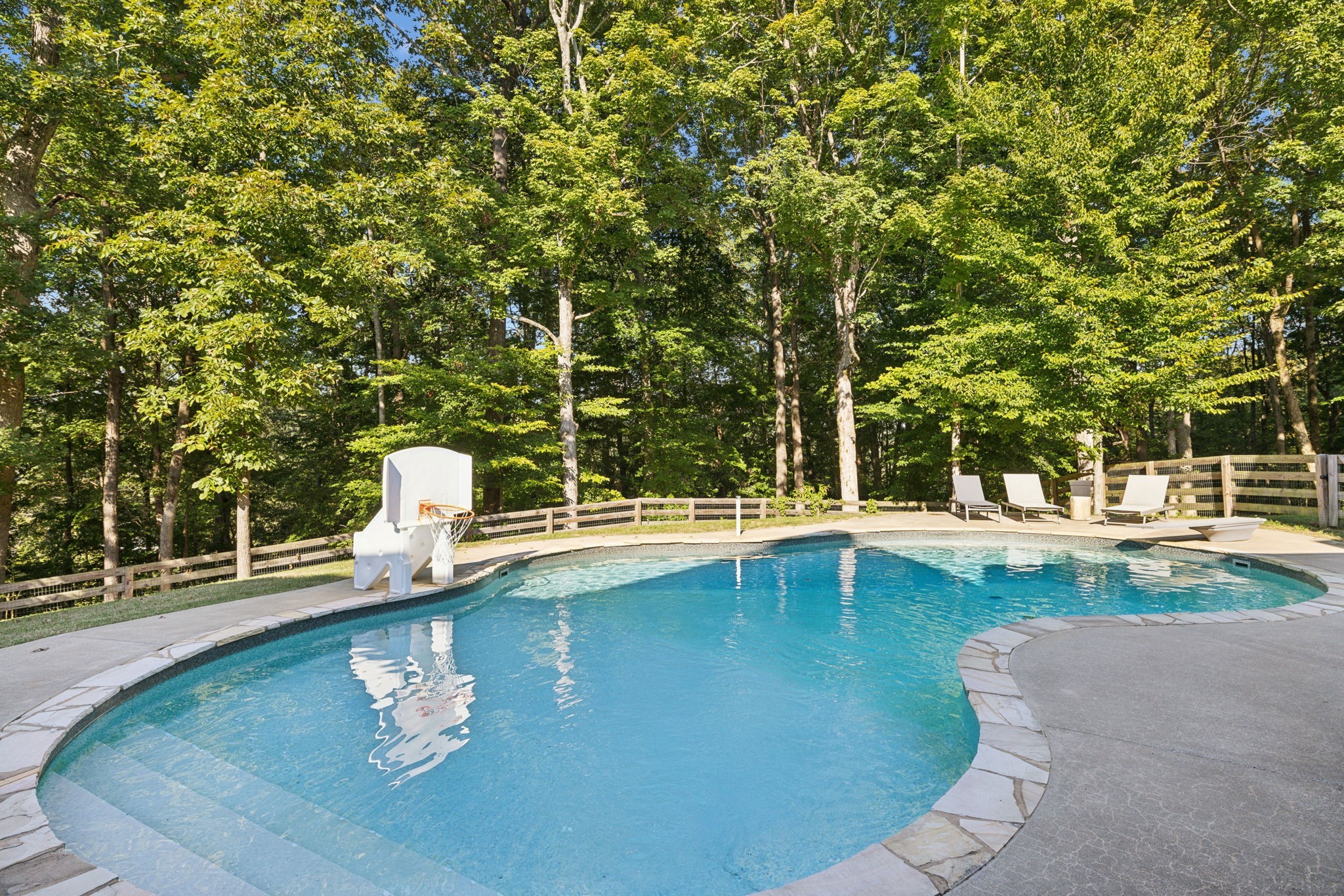 5600 Parker Branch Trl
