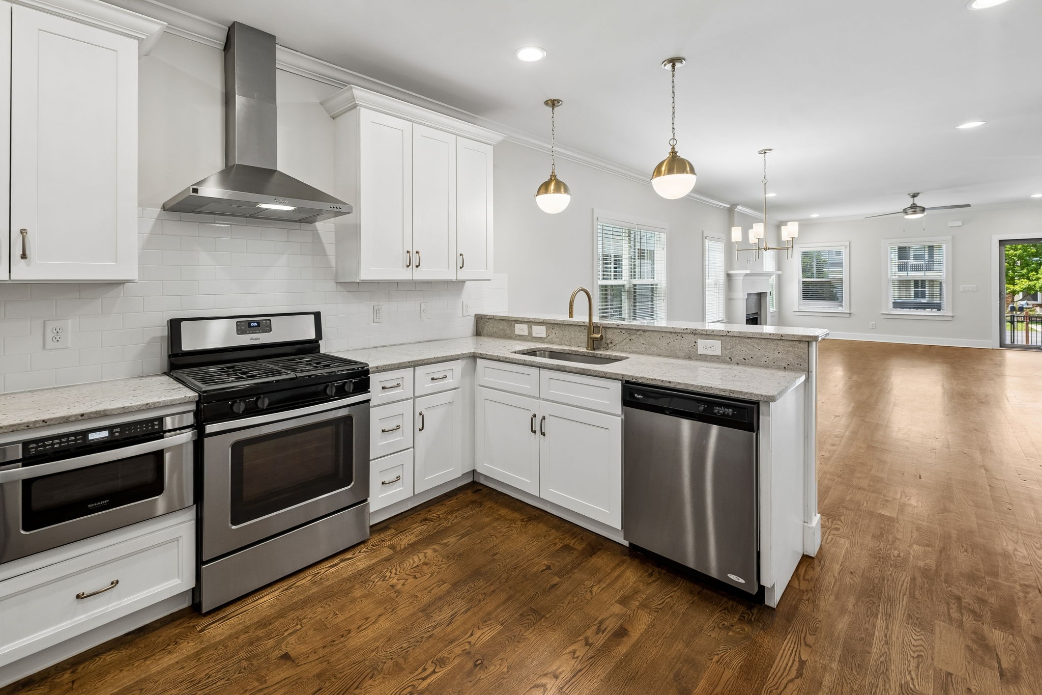 6214 California Ave Unit: A