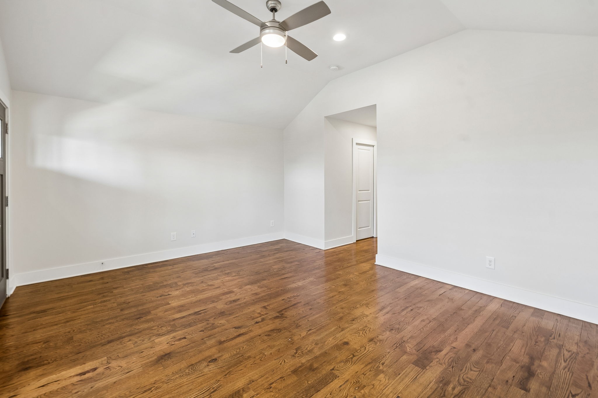 6214 California Ave Unit: A