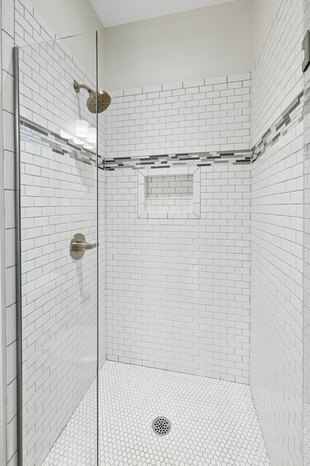 6214 California Ave Unit: A