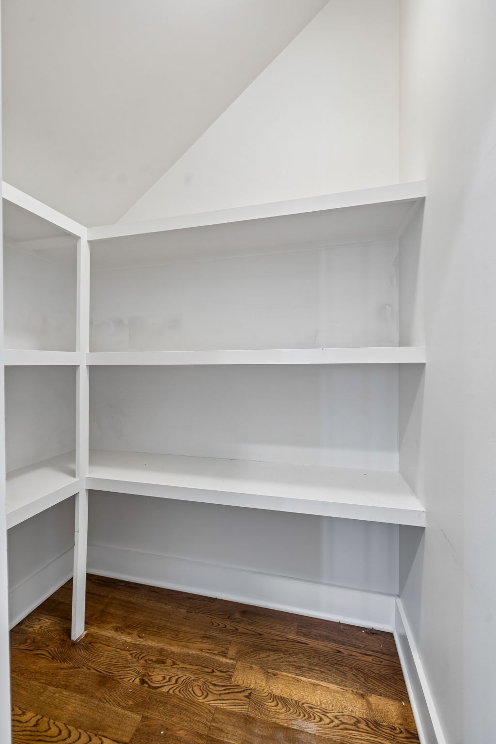 6214 California Ave Unit: A