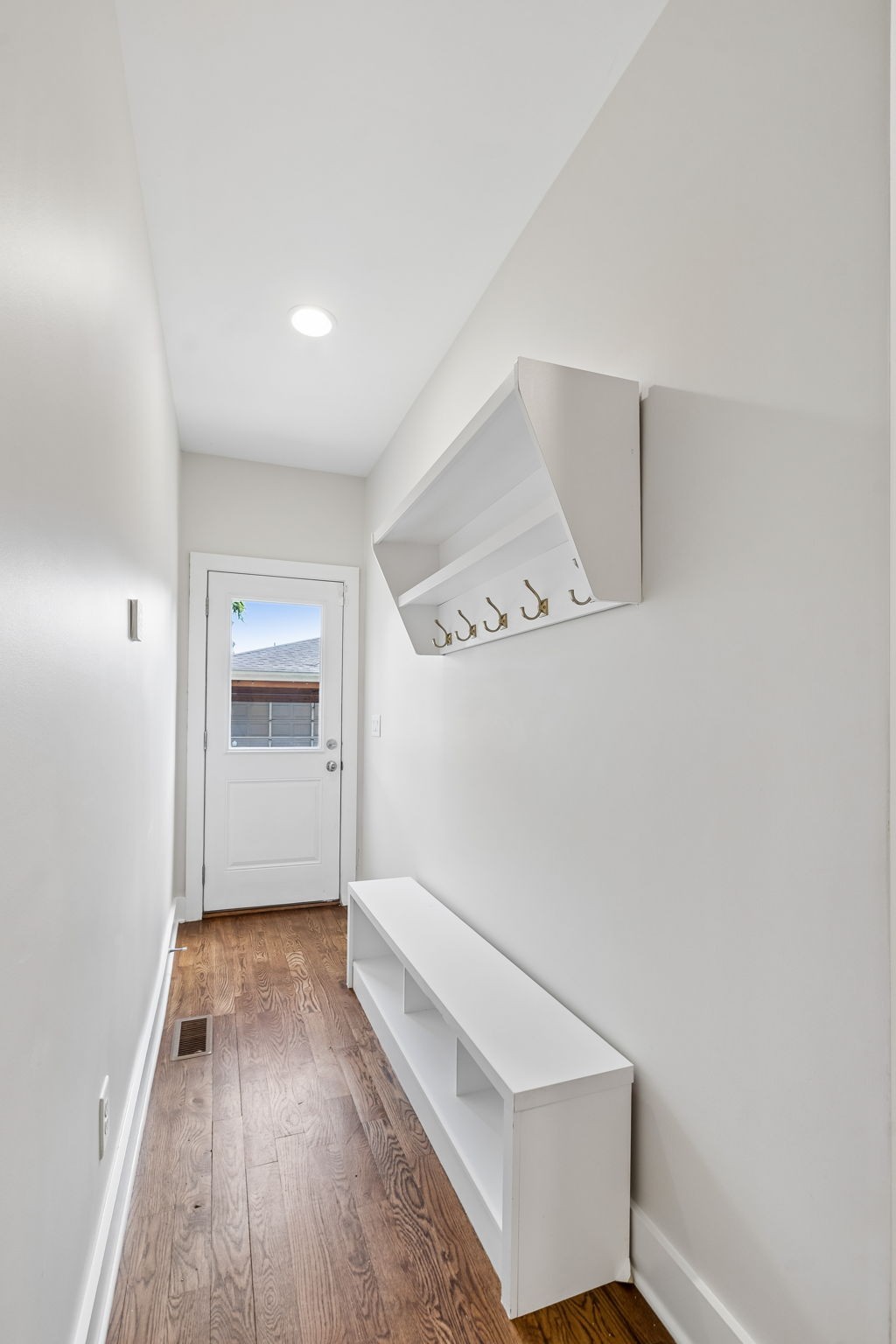 6214 California Ave Unit: A
