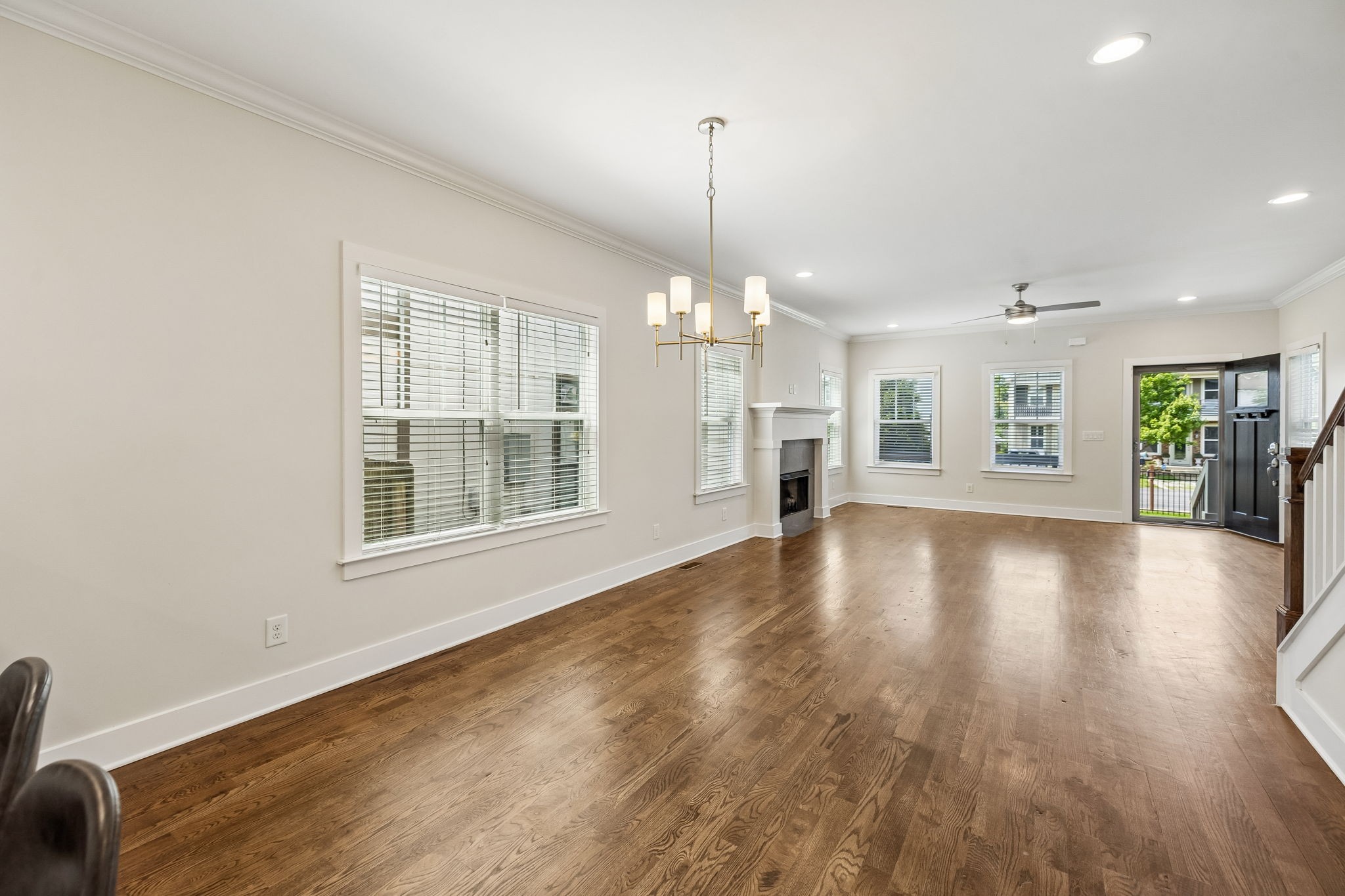 6214 California Ave Unit: A