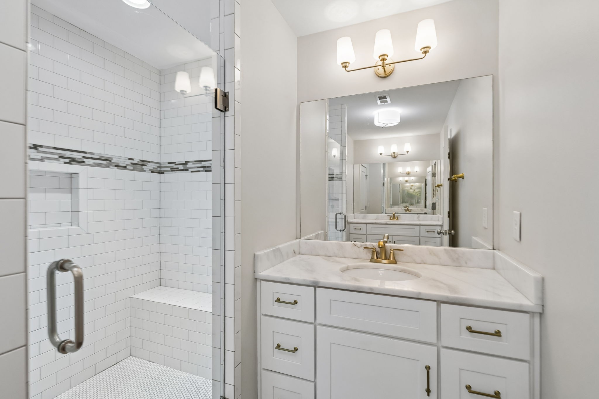 6214 California Ave Unit: A