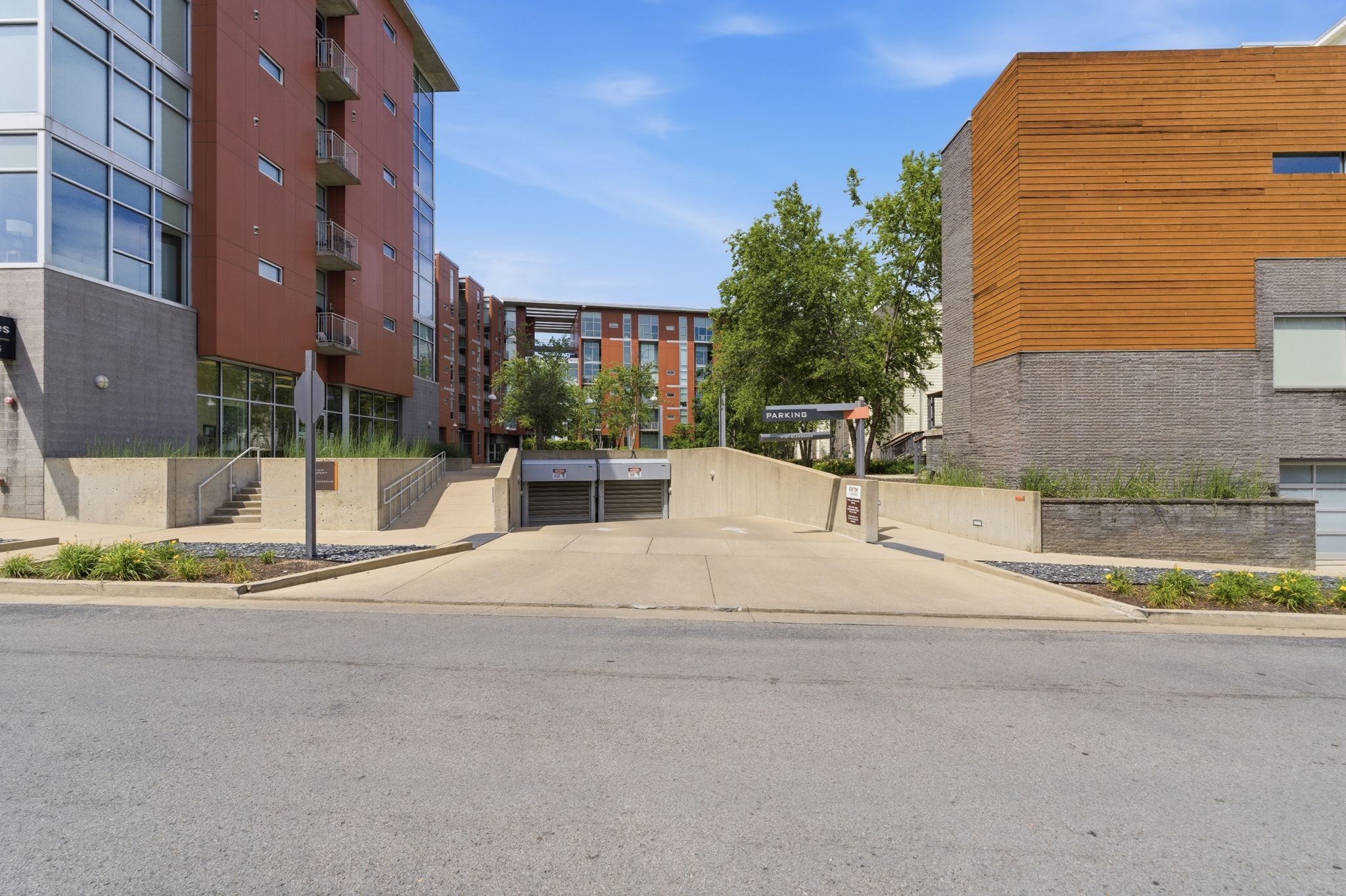 2115 Yeaman Pl Unit: 520