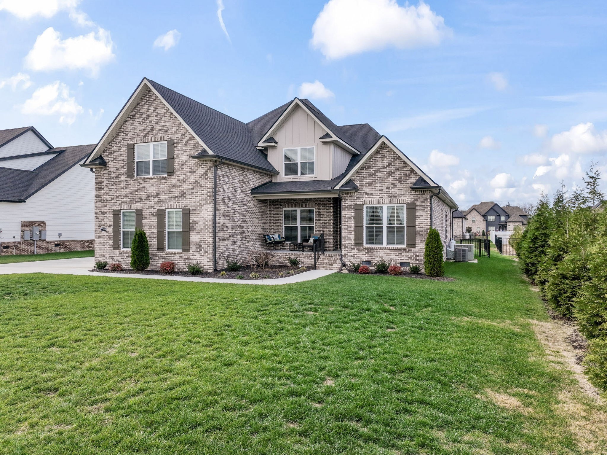 2706 Congress Dr