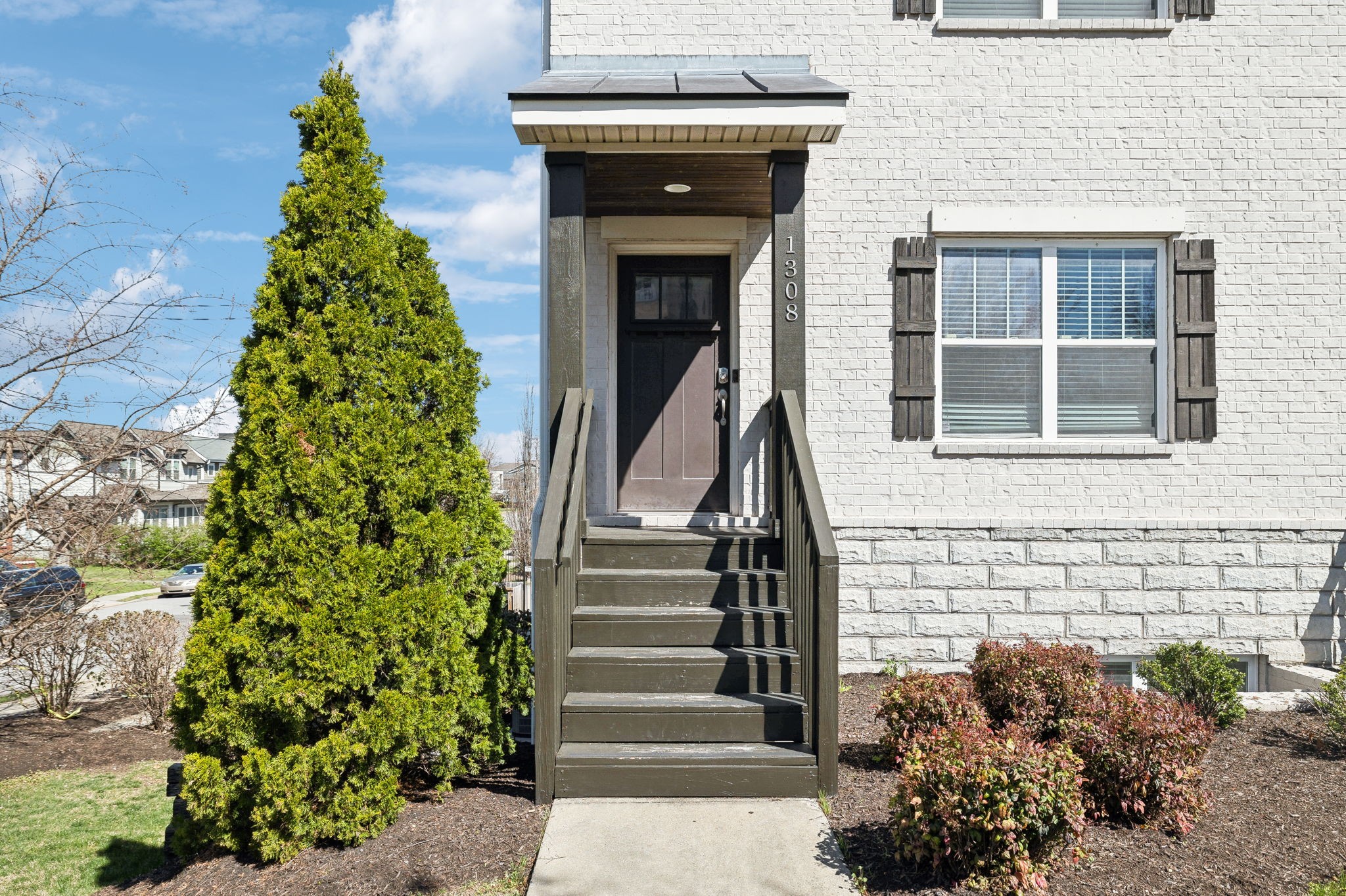 1308 Wedgewood Ave