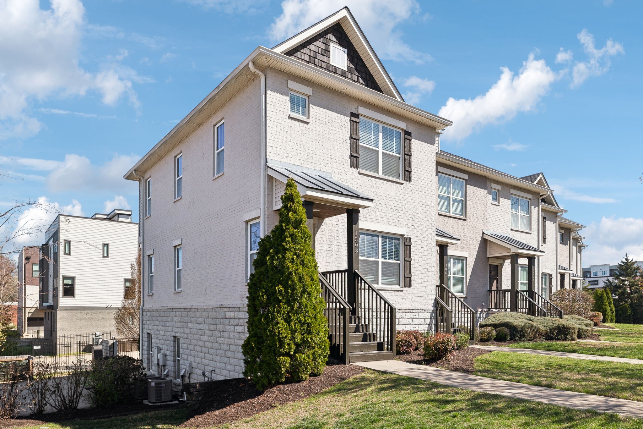 1308 Wedgewood Ave