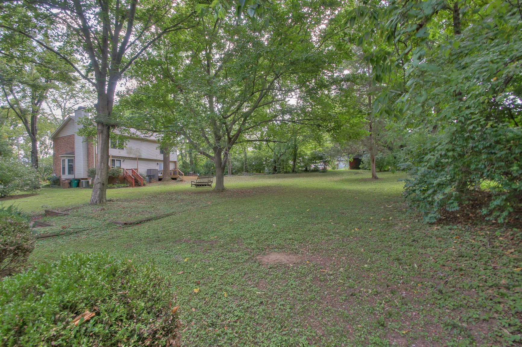 3321 Lealand Ln