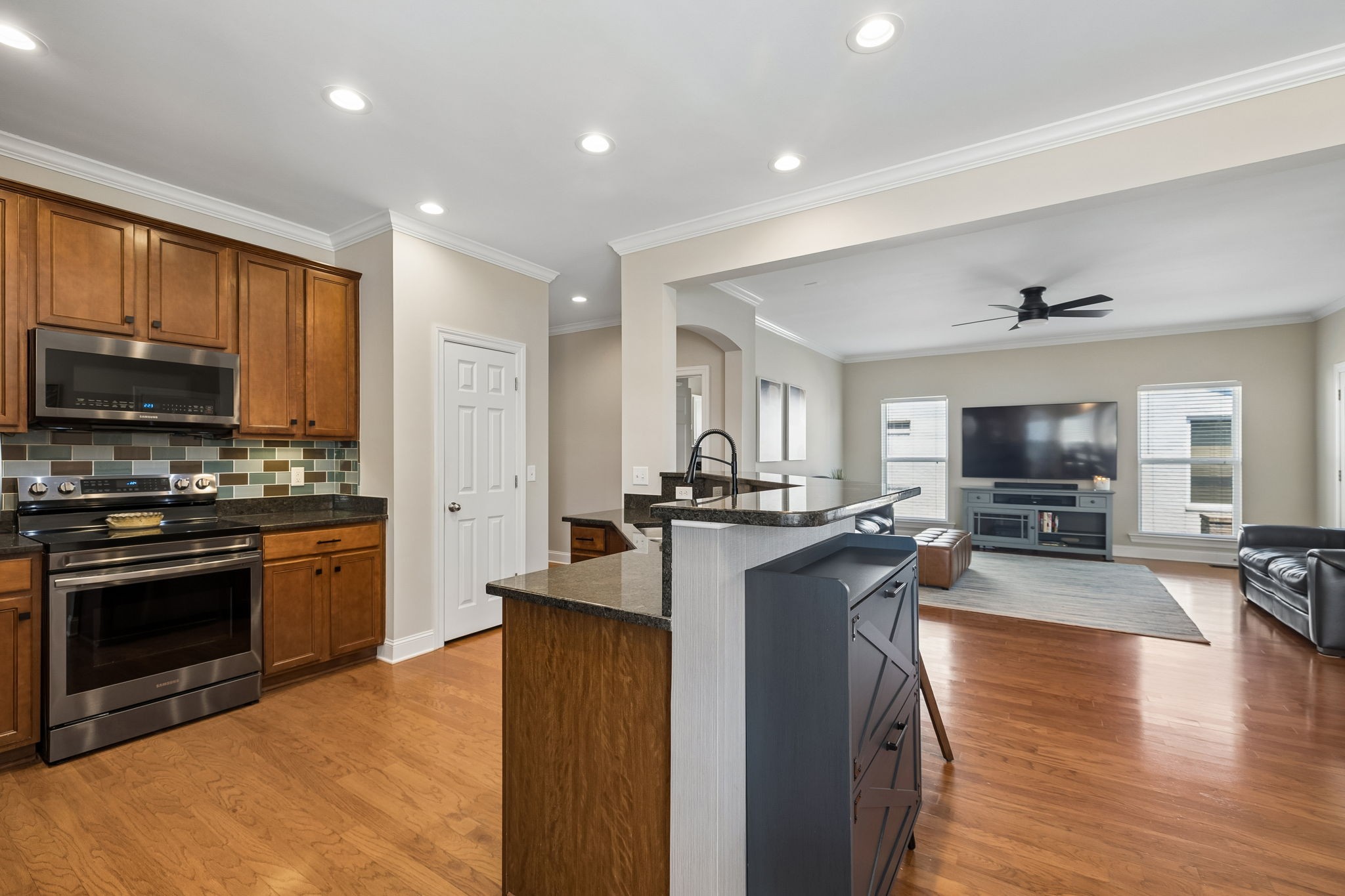 5003 Clover Meadows Dr