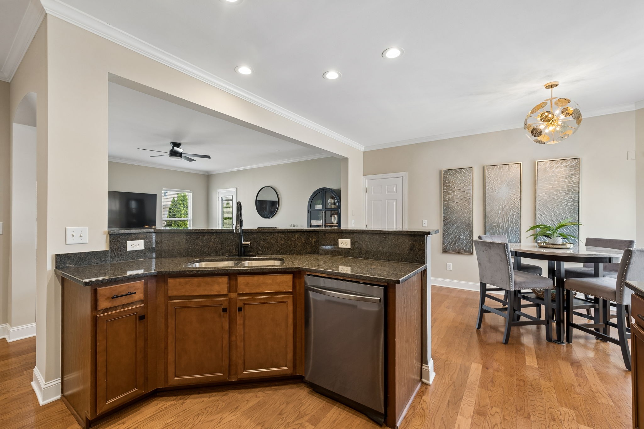5003 Clover Meadows Dr