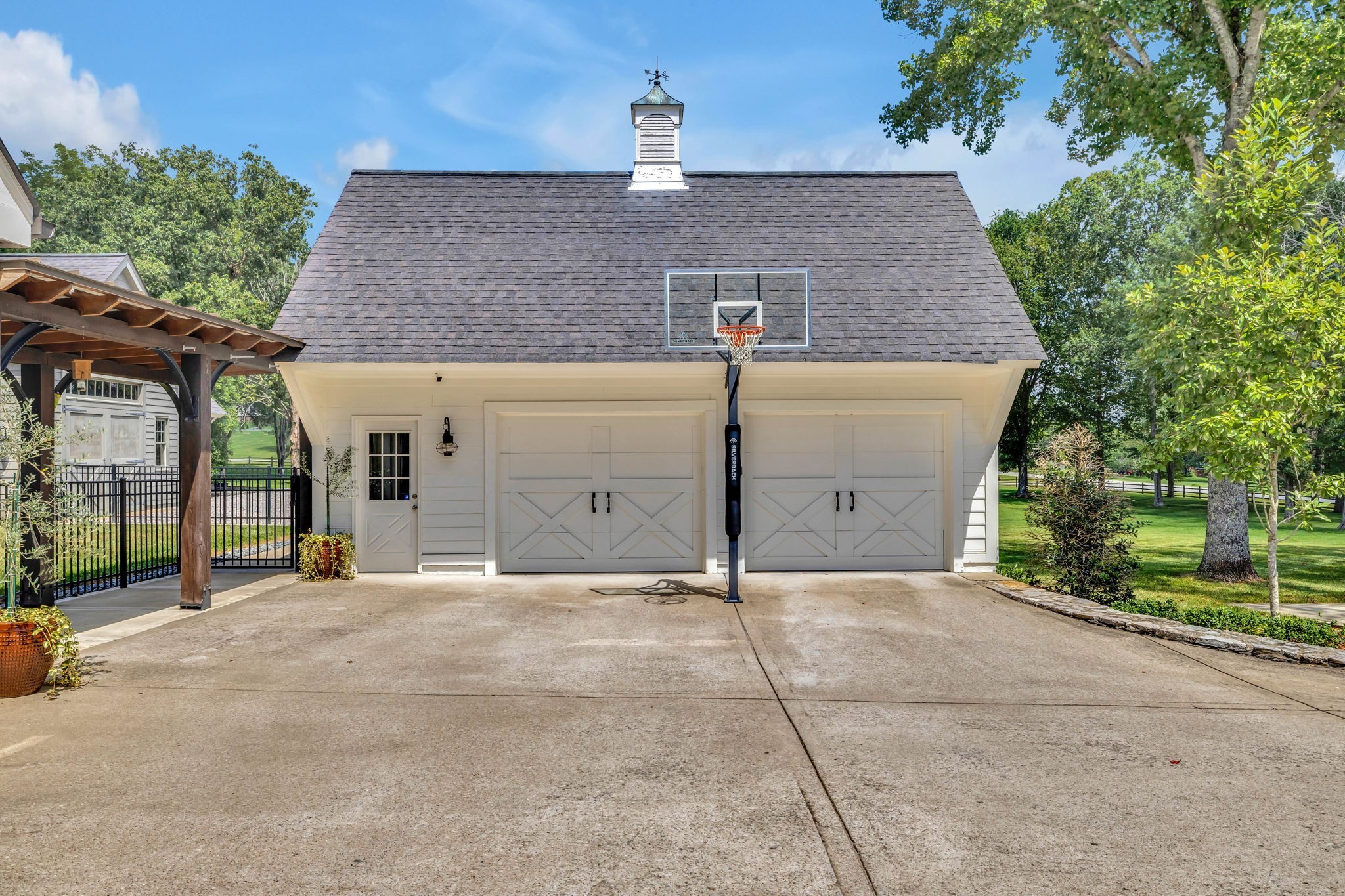 1302 Natchez Rd